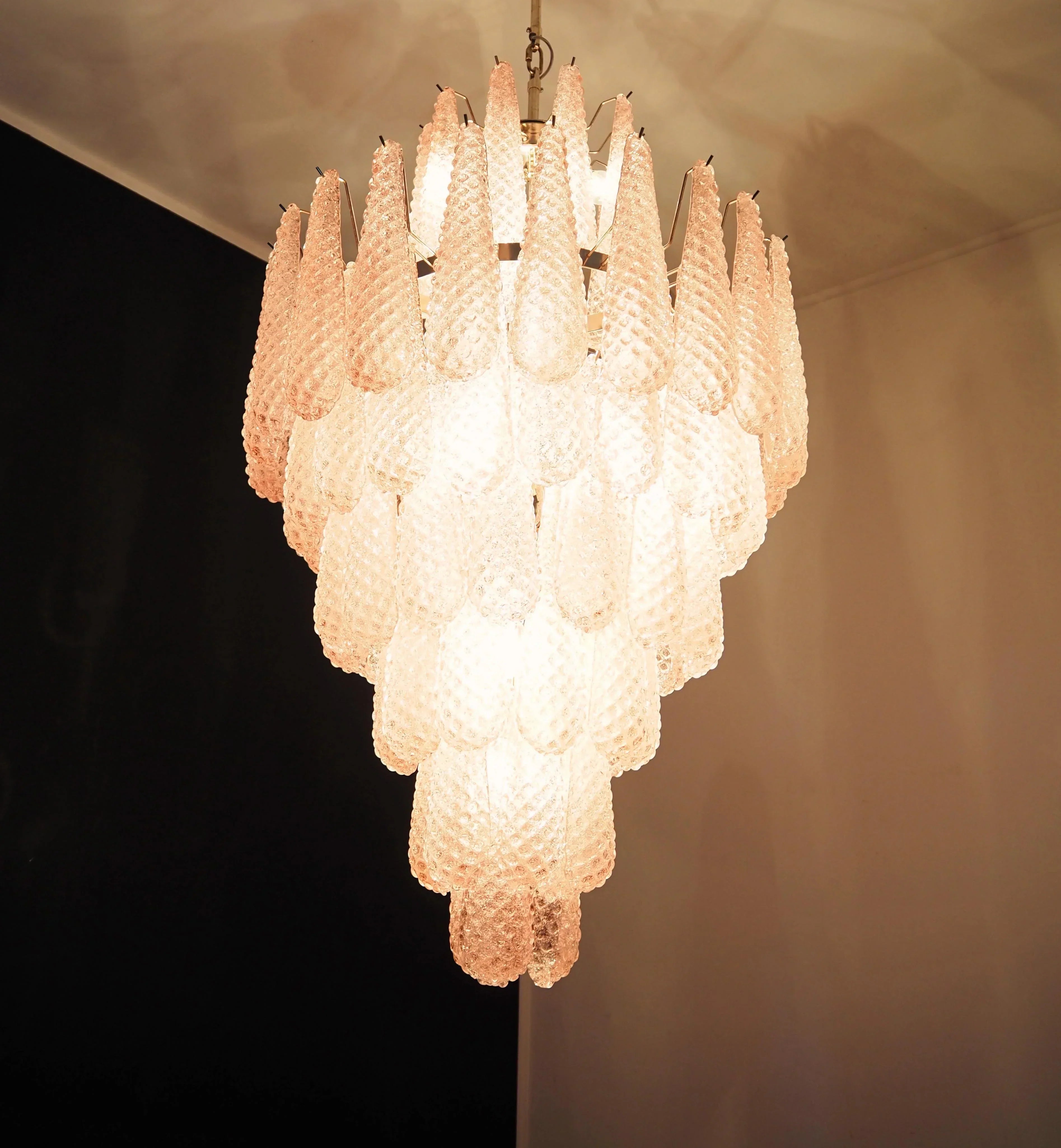 luxury-handblown-murano-pink-petals-glass-pendant-chandelier-lighting-fixture