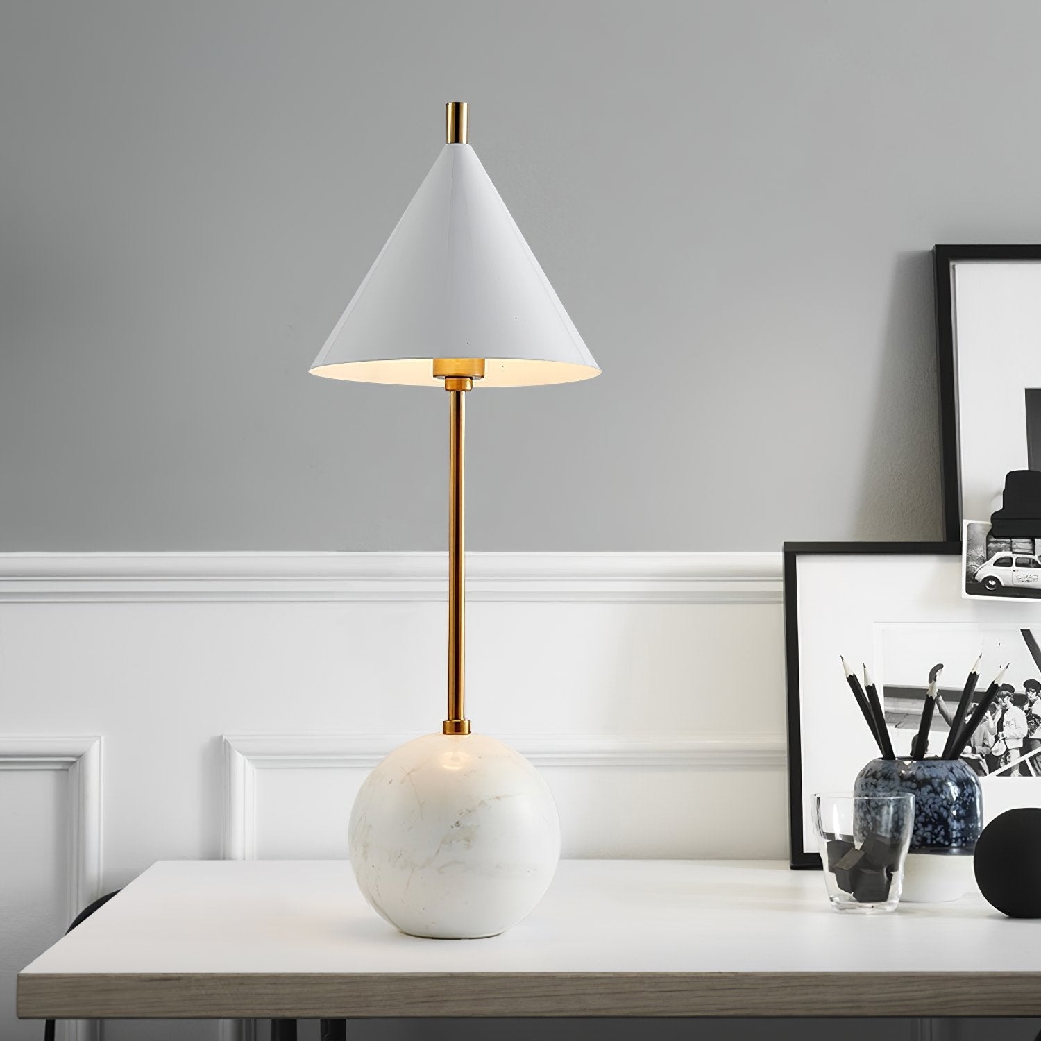 modern-murdock-gold-table-lamp-with-marble-base-and-integrated-led-lighting