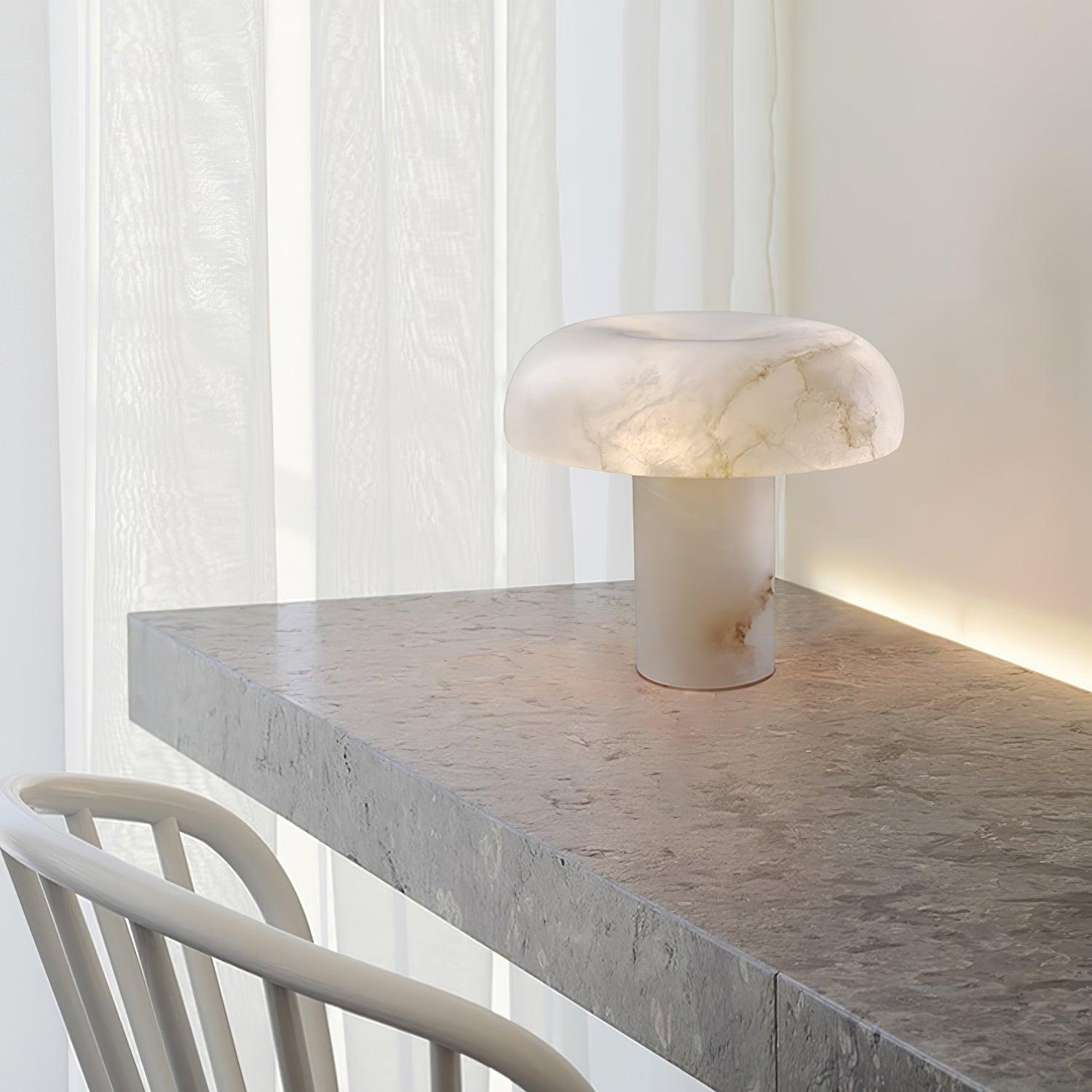 Modern Mushroom Alabaster Table Lamp Elegant Bedside Light with Brass Details for Living Room