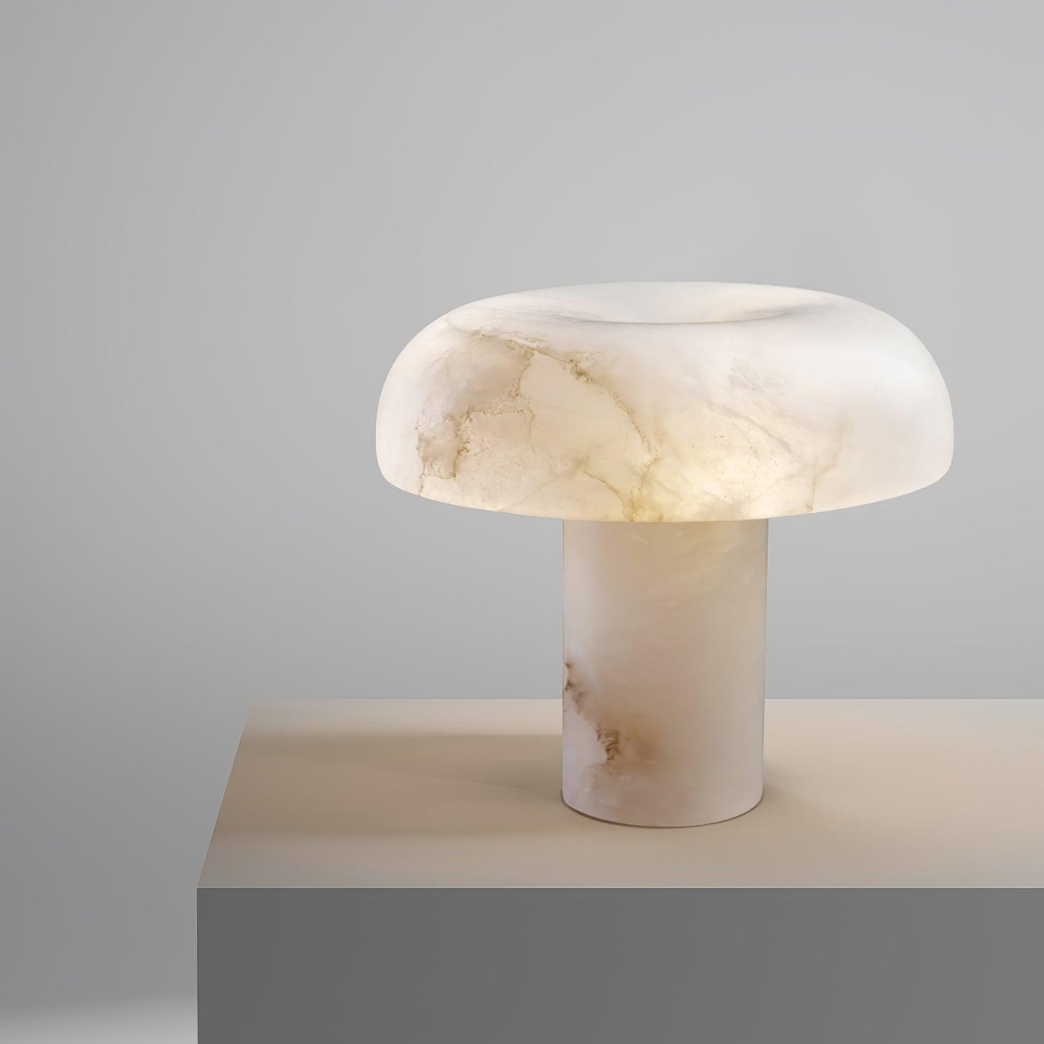 Modern Mushroom Alabaster Table Lamp Elegant Bedside Light with Brass Details for Living Room