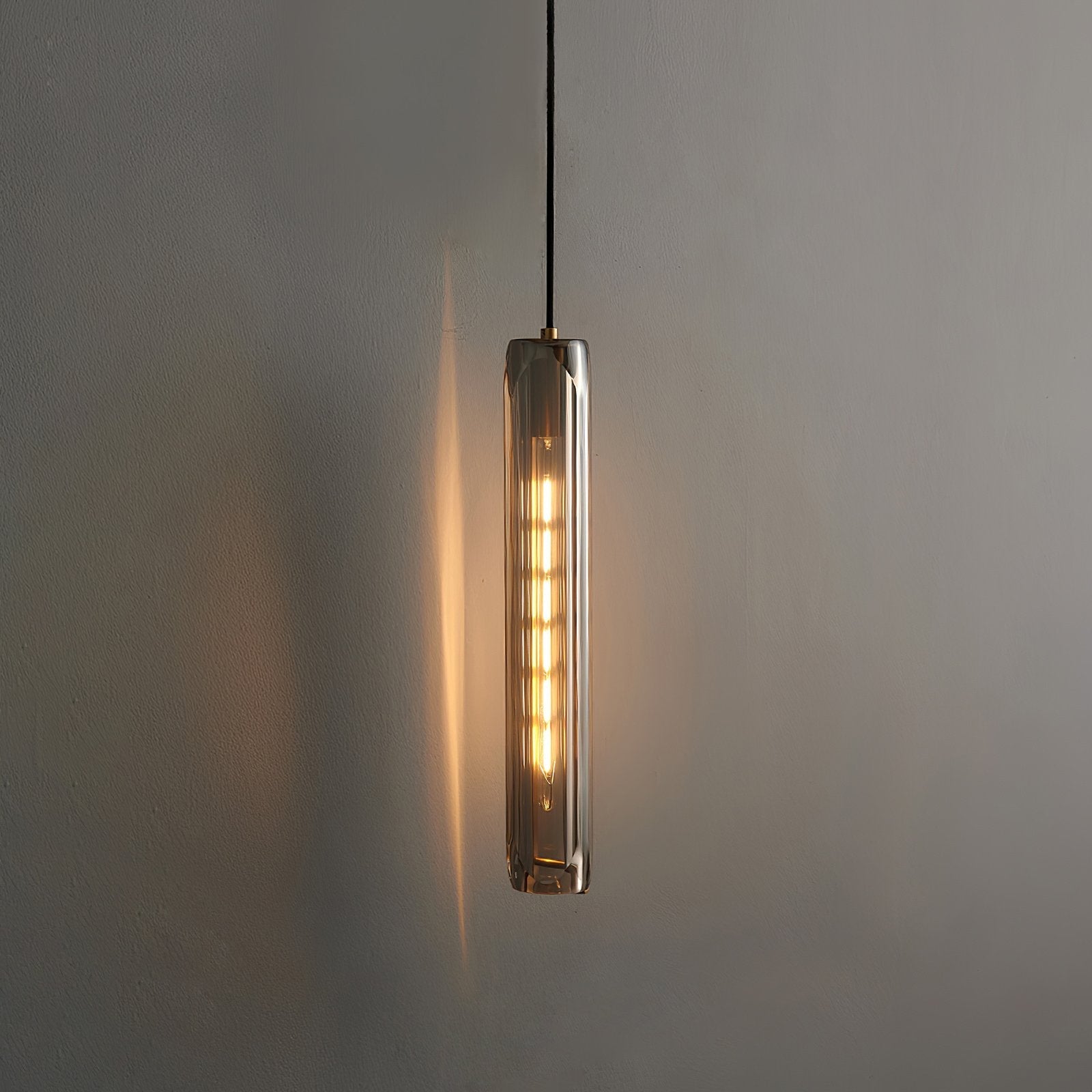 modern-fluted-glass-pendant-lighting-with-brass-finish-for-luxury-kitchen-and-dining-spaces