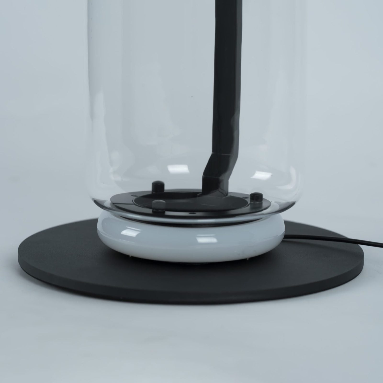 modern-stackable-glass-cylinder-led-floor-lamp-with-minimalist-architectural-design