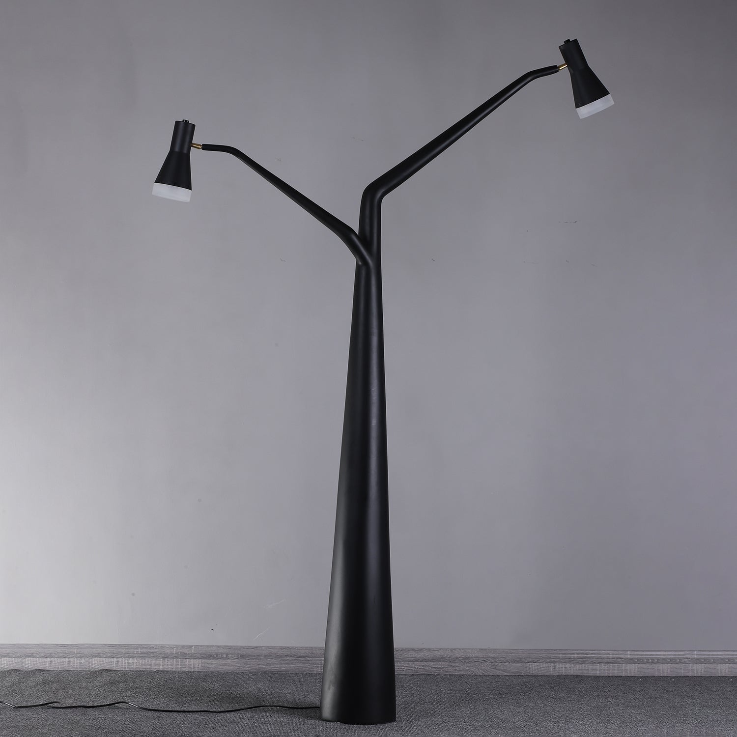 modern-sculptural-tree-design-floor-lamp-with-dual-adjustable-matte-black-shades