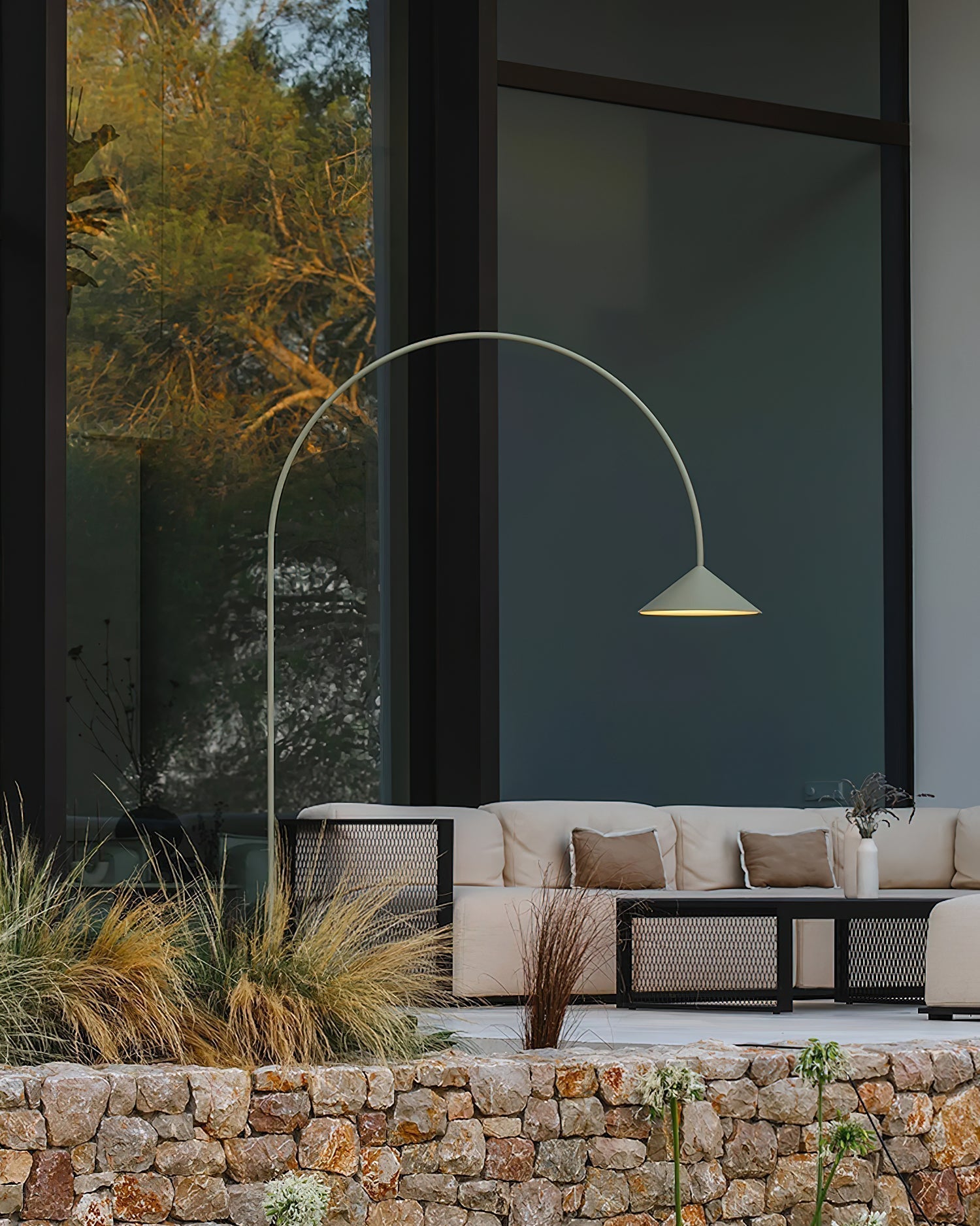 Modern Arc Torchiere Floor Lamp with Flexible Extension and Aluminum Body