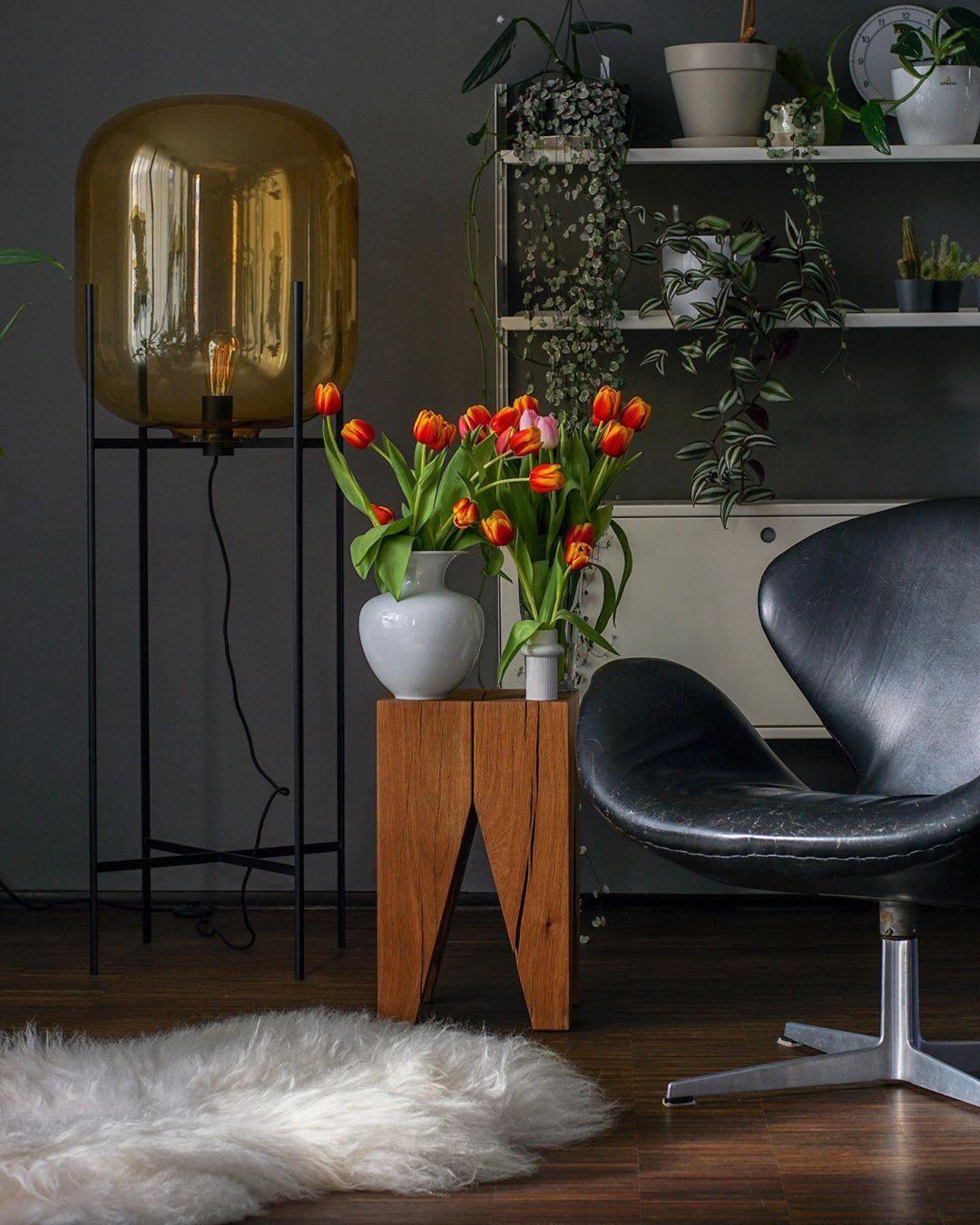 Modern Oda Hand Blown Glass Floor Lamp with Metal Base for Contemporary Home Decor