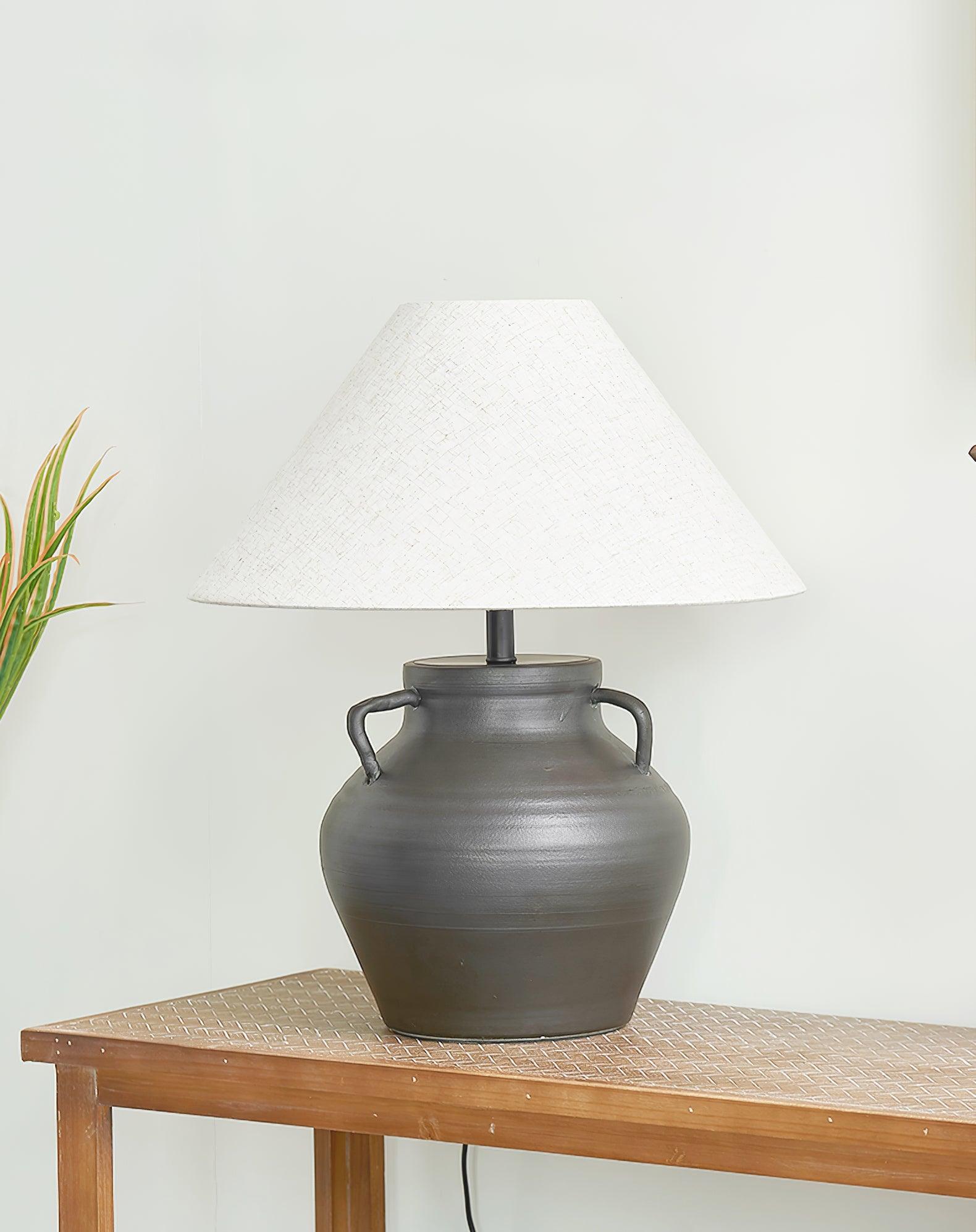 Ceramic Old Wine Pot Table Lamp Rustic Handcrafted Desk Light for Bedroom and Living Room