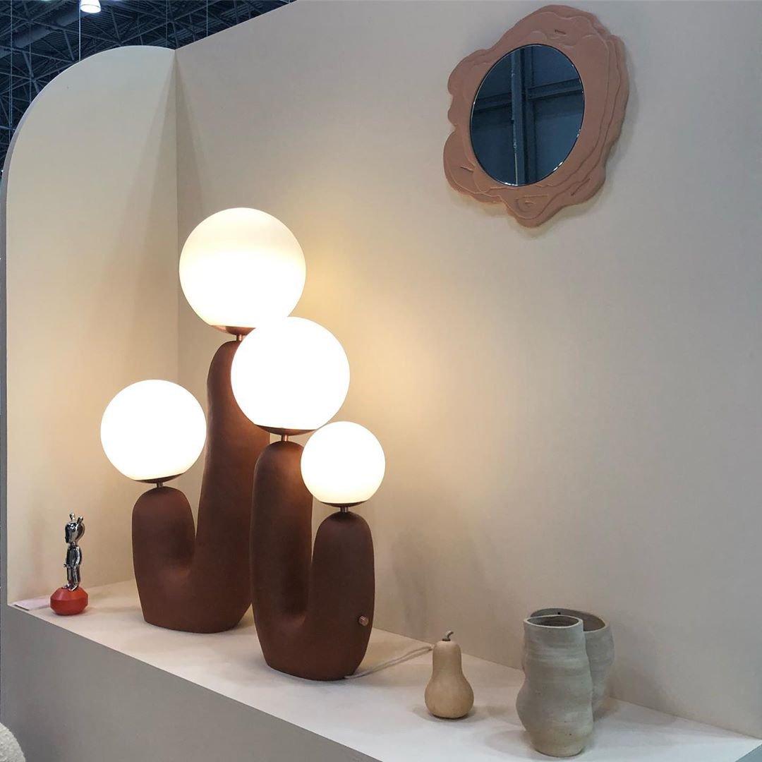 Modern Geometric Resin and Glass Table Lamp with Contemporary Sculptural Design