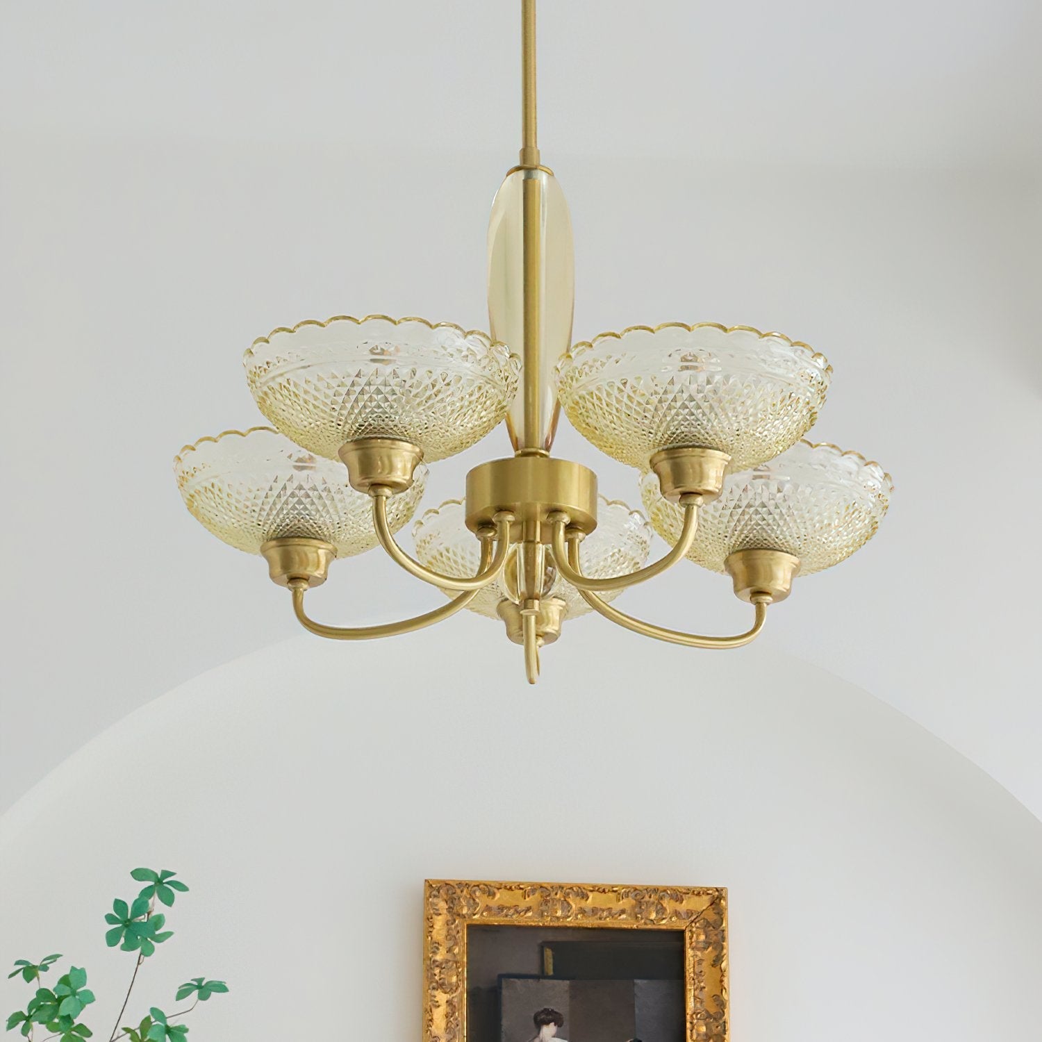mid-century-scalloped-amber-glass-brass-chandelier-5-arm-pendant-lighting-for-dining-room