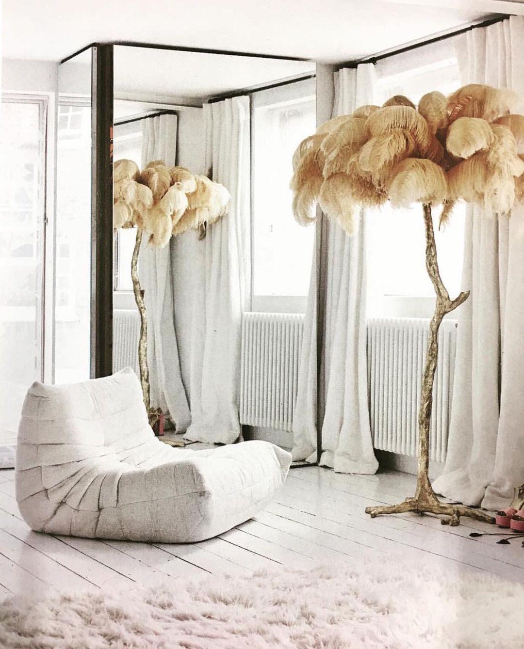 Luxurious Ostrich Feather Floor Lamp with Polished Brass Base Elegant Gold Standing Light for Living Room