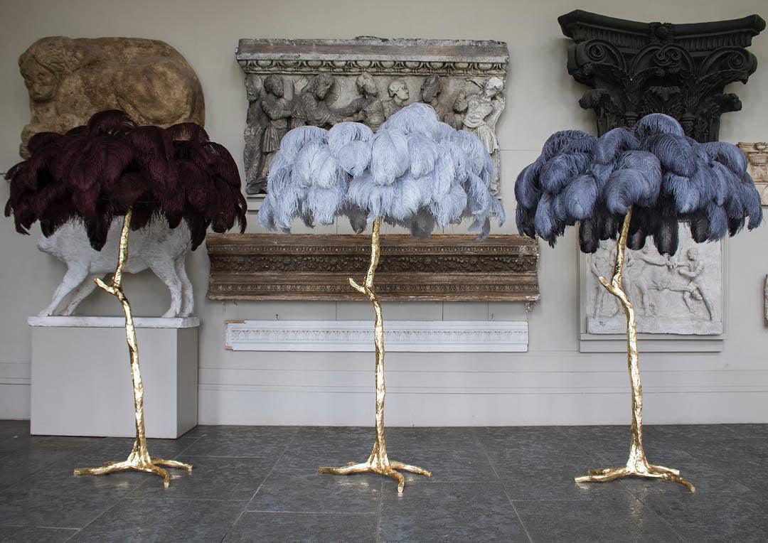 Luxurious Ostrich Feather Floor Lamp with Polished Brass Base Elegant Gold Standing Light for Living Room