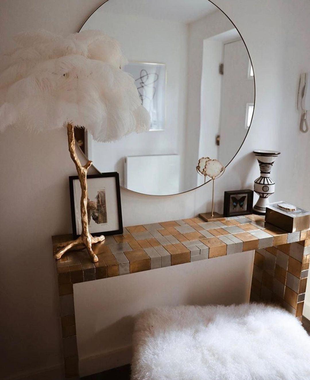 Luxury Ostrich Feather Palm Tree Table Lamp with Brass Base and Portable Design