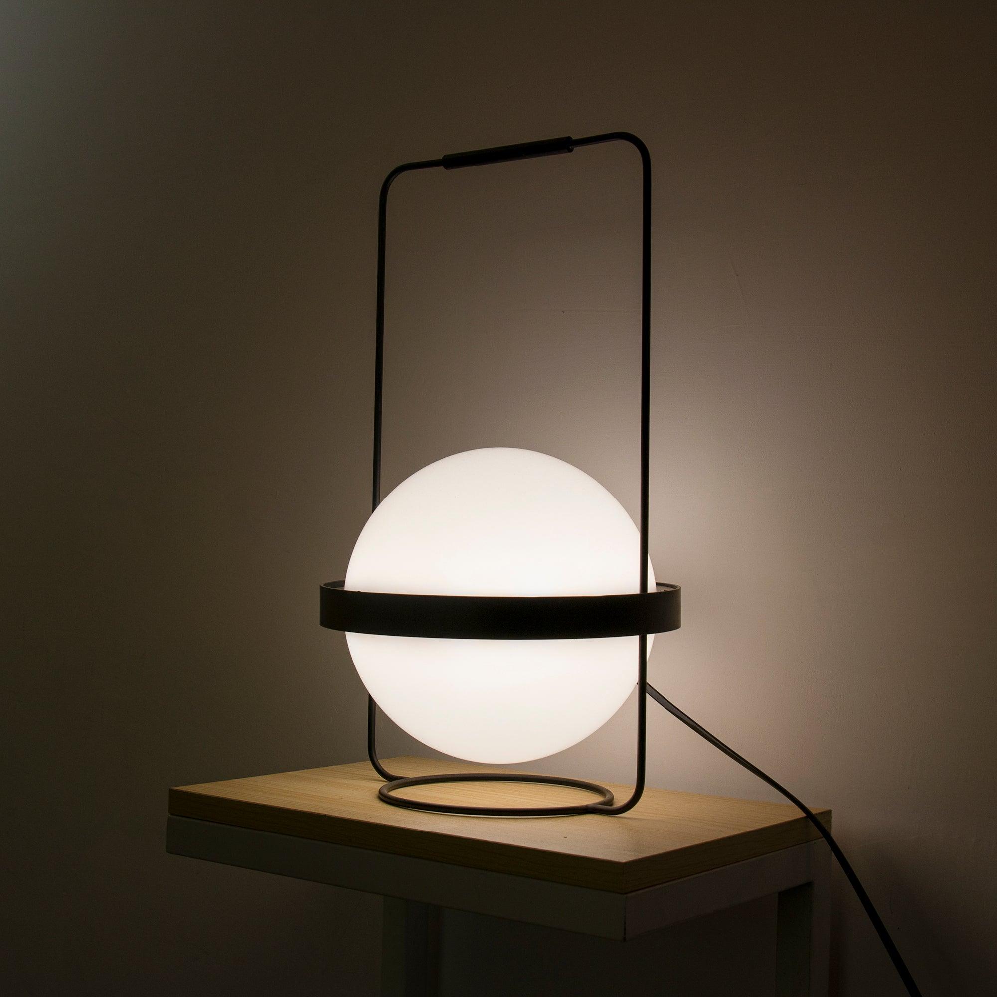 Modern Minimalist LED Table Lamp with Spherical Acrylic Diffuser for Bedside and Office