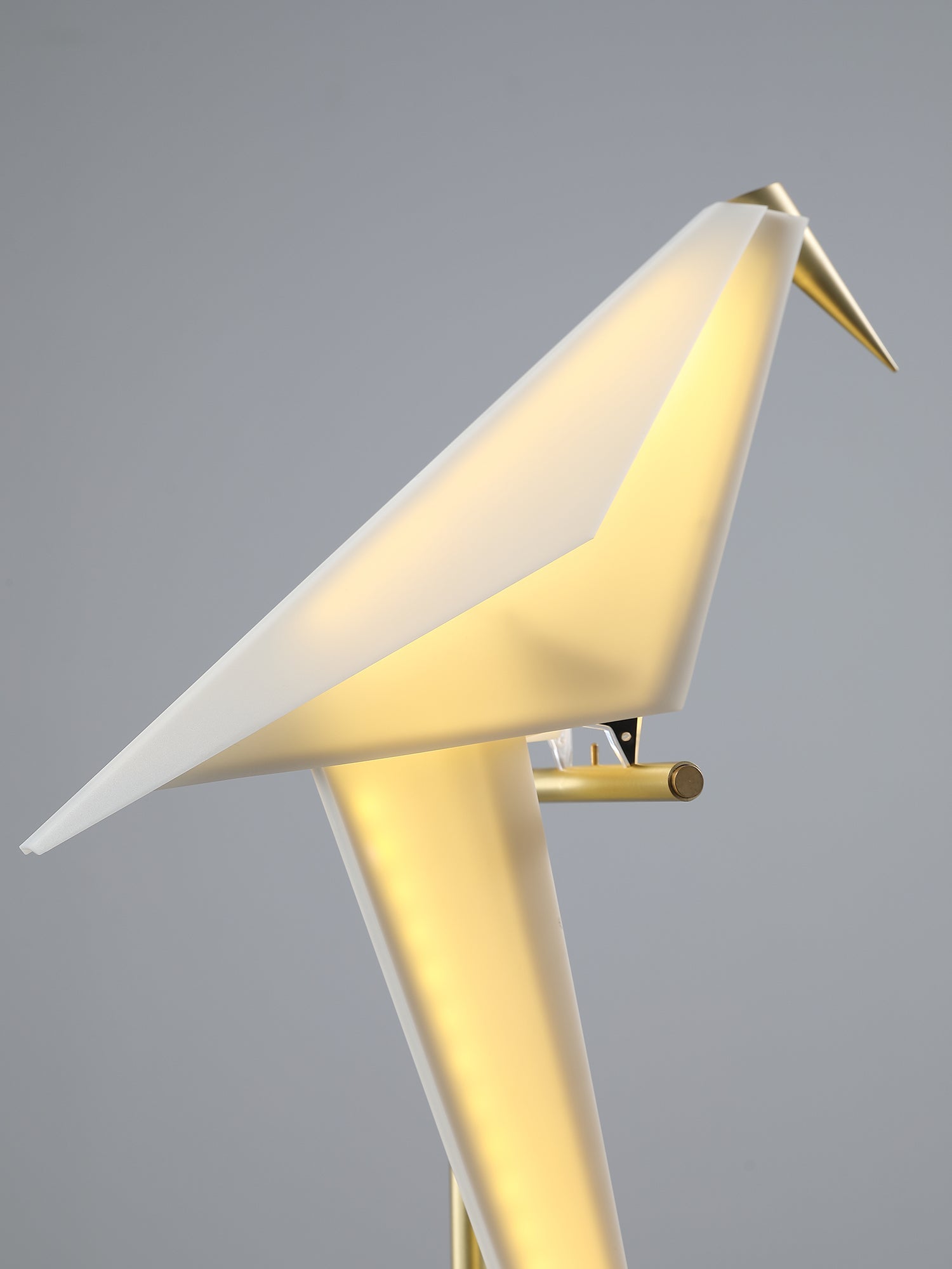 Modern Origami Bird LED Table Lamp Creative Paper Crane Nightstand Light