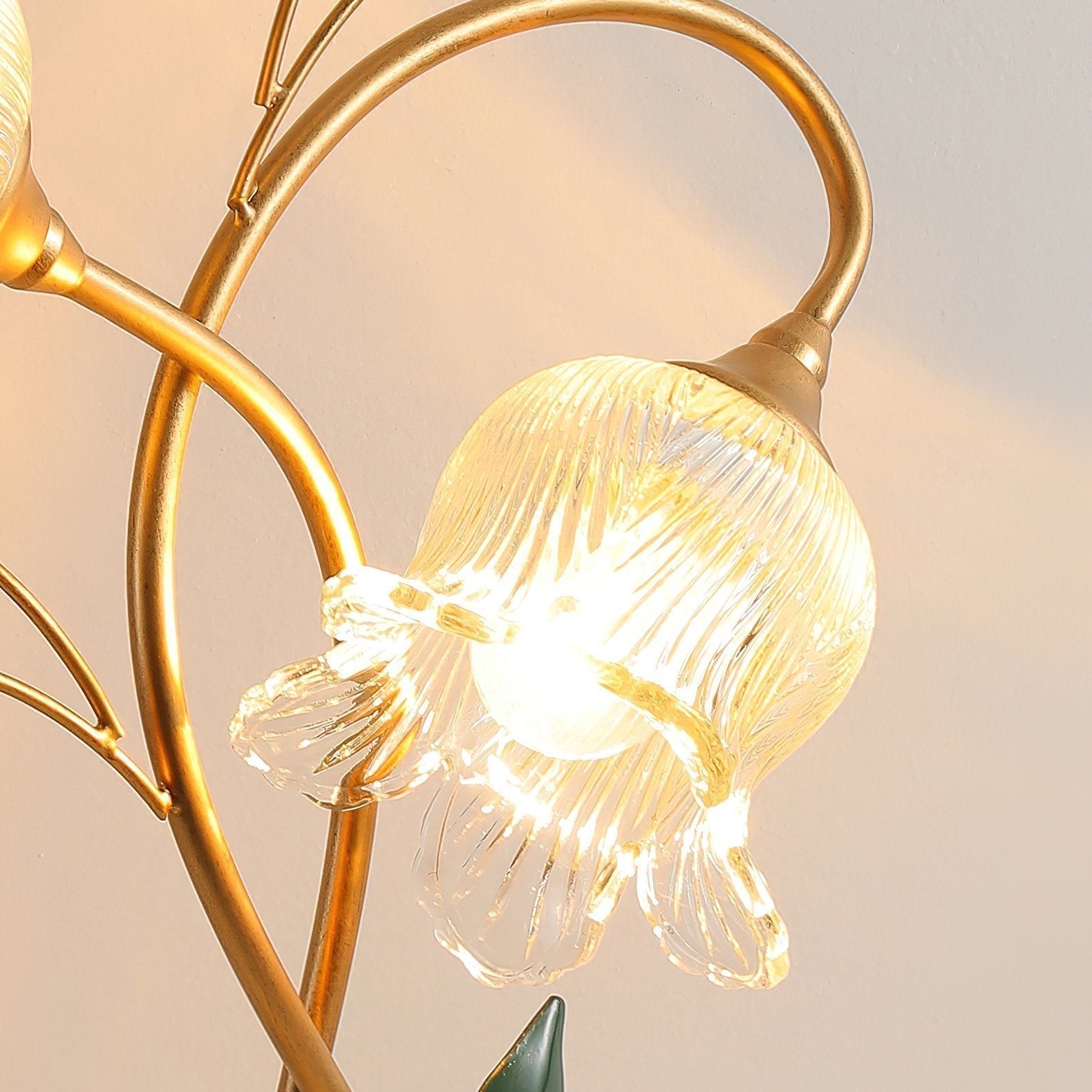 vintage-pastoral-floral-table-lamp-with-glass-flower-shades-and-crystal-accents