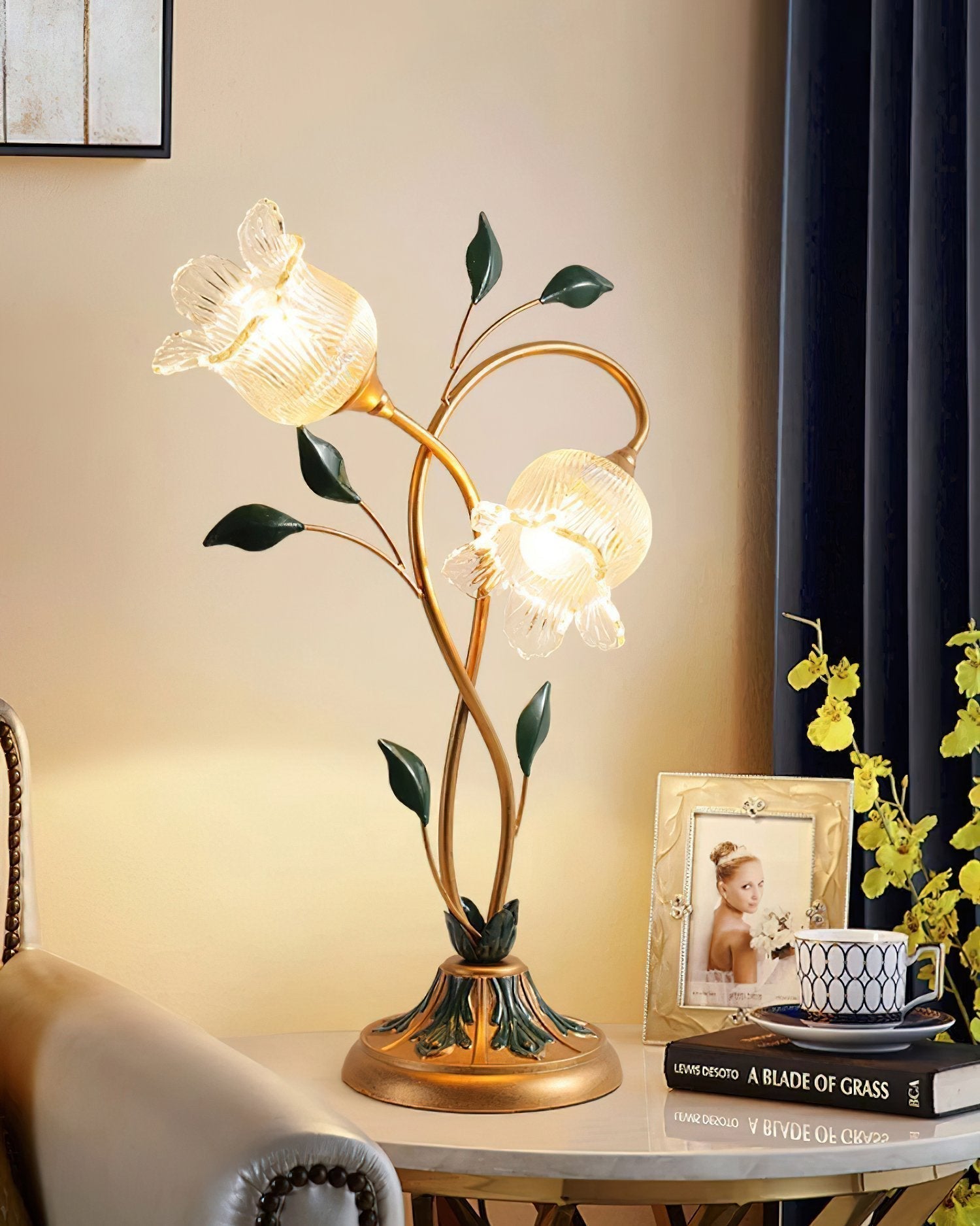 vintage-pastoral-floral-table-lamp-with-glass-flower-shades-and-crystal-accents