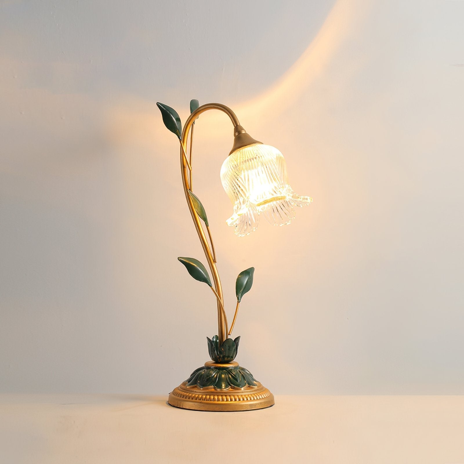 vintage-pastoral-floral-table-lamp-with-glass-flower-shades-and-crystal-accents