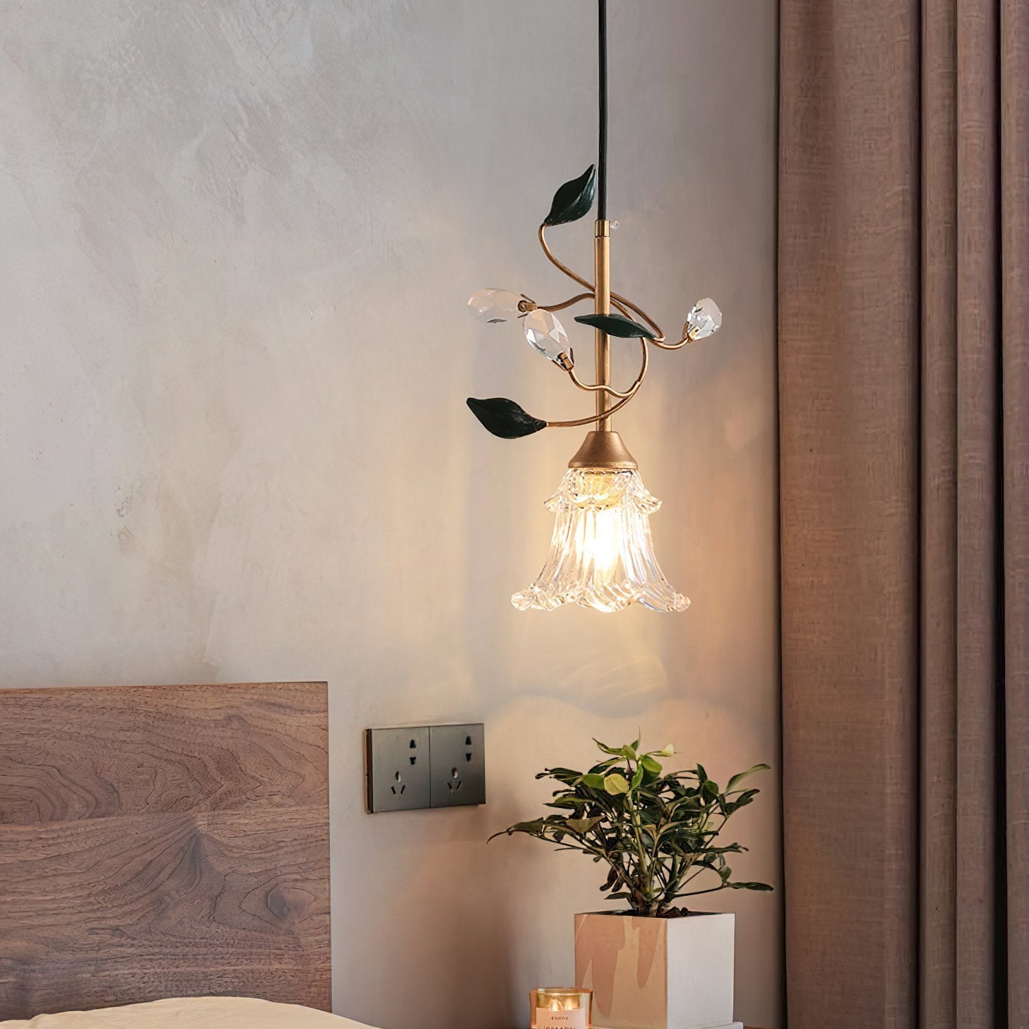 floral-glass-pendant-light-with-crystal-accents-and-pastoral-flower-design