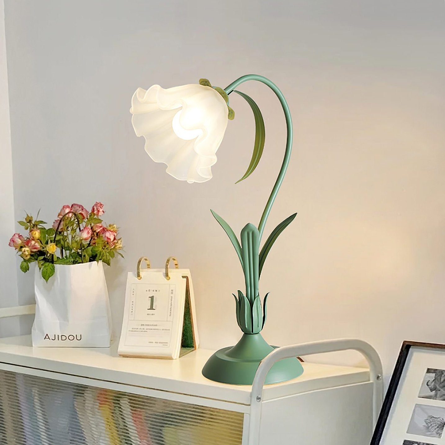 vintage-pastoral-rose-art-deco-table-lamp-with-green-base-and-white-shade