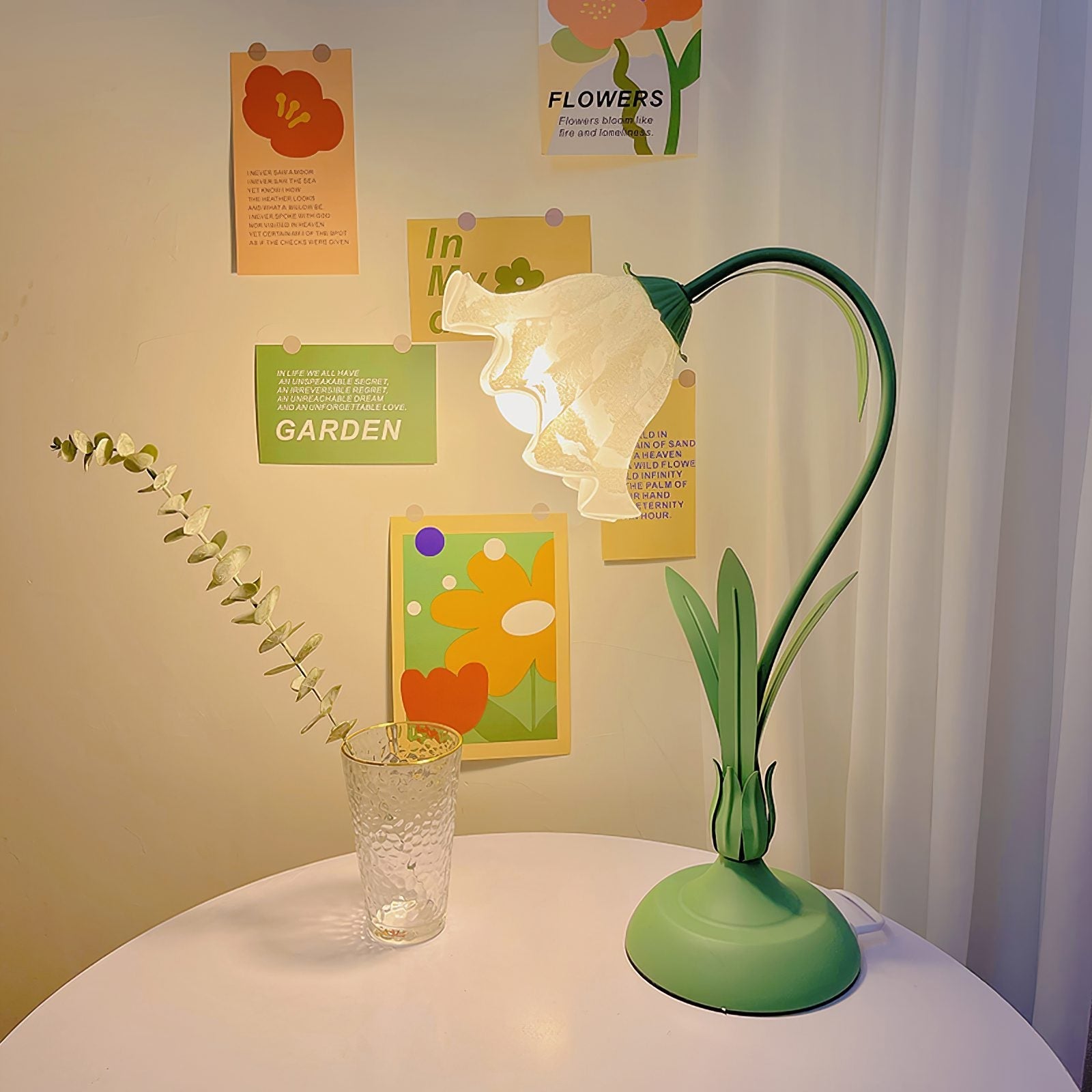 vintage-pastoral-rose-art-deco-table-lamp-with-green-base-and-white-shade