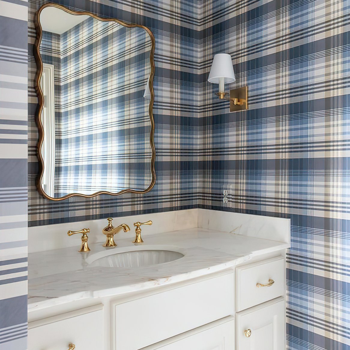 elegant-brass-wall-sconce-with-fabric-shade-modern-indoor-lighting-for-bedrooms-and-hallways