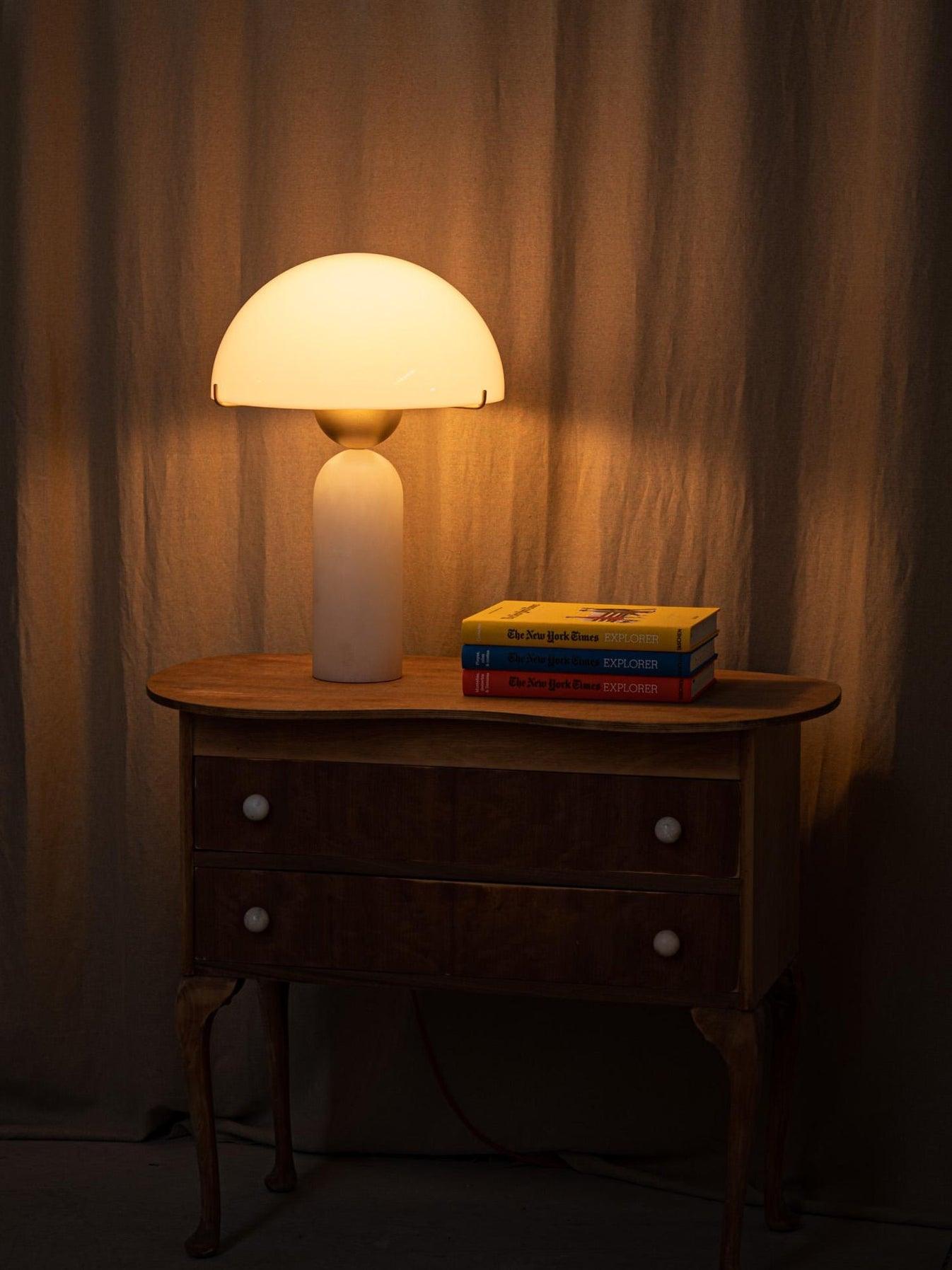 Modern Peono Alabaster Sphere Table Lamp Elegant Glass and Metal Nightstand Light