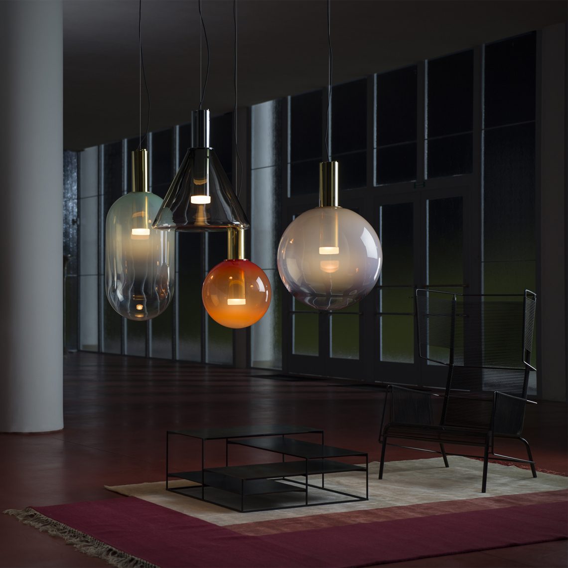 modern-geometric-hand-blown-glass-pendant-light-with-elegant-gold-finish-for-contemporary-interiors