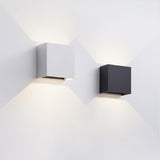 modern-pienza-square-aluminum-led-wall-sconce-with-up-and-down-lighting