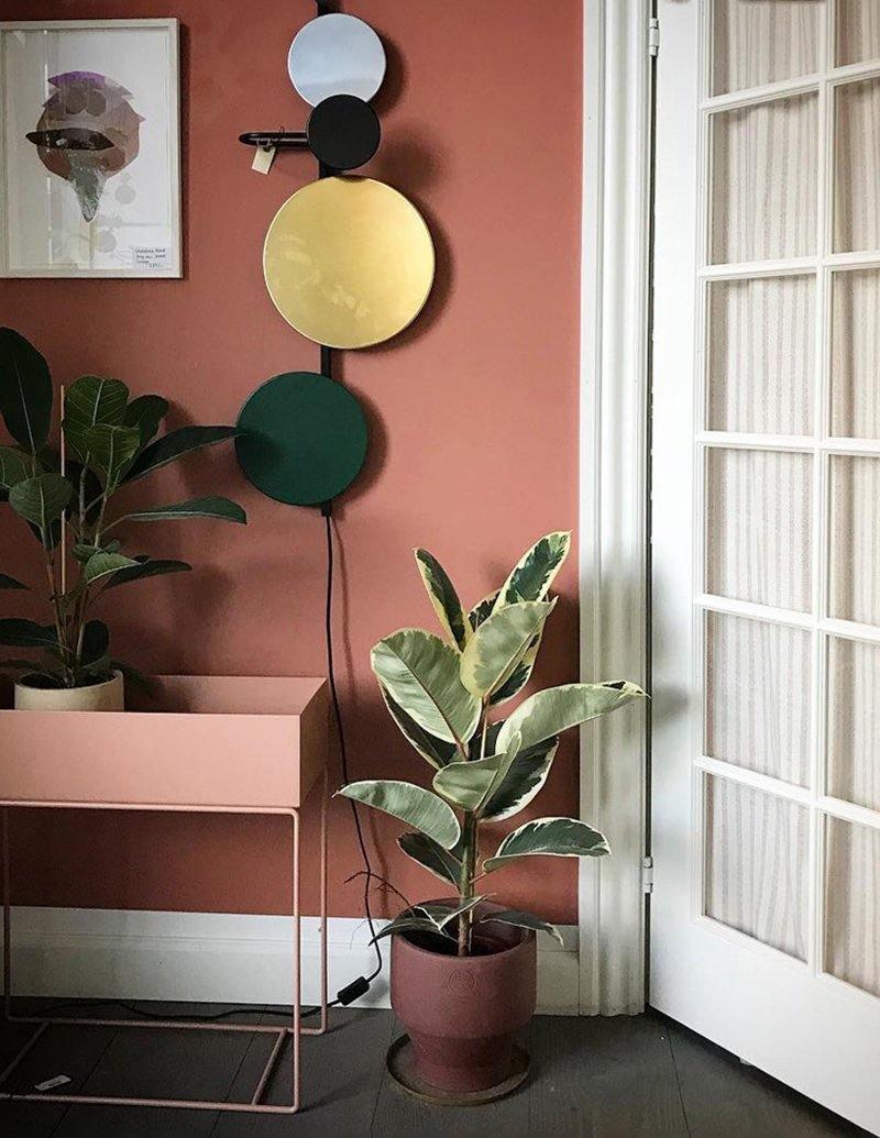 planet-ambient-led-wall-sconce-with-adjustable-metal-disks-for-modern-home-decor-and-indirect-lighting