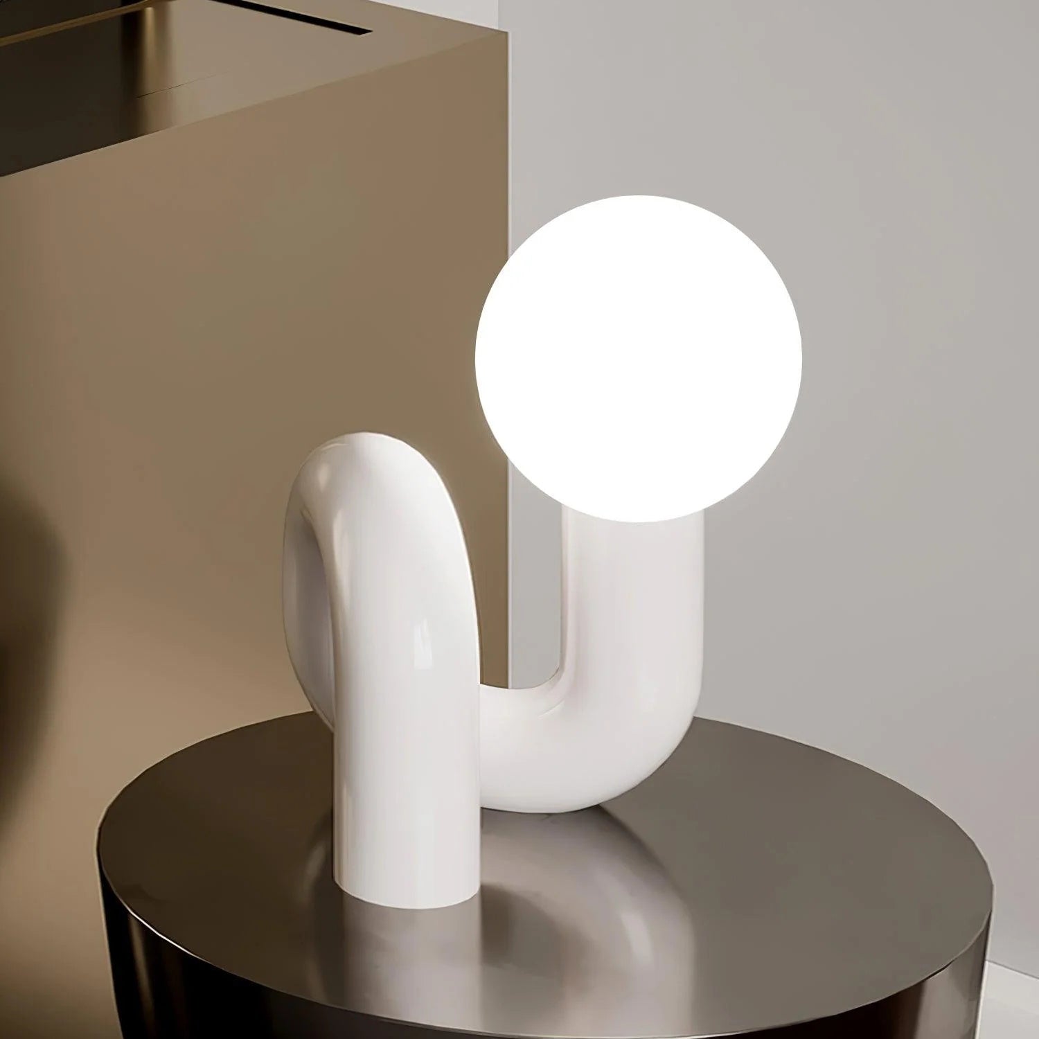 Modern Resin N Shape Table Lamp with Glass Globe for Creative Bedside and Office Lighting