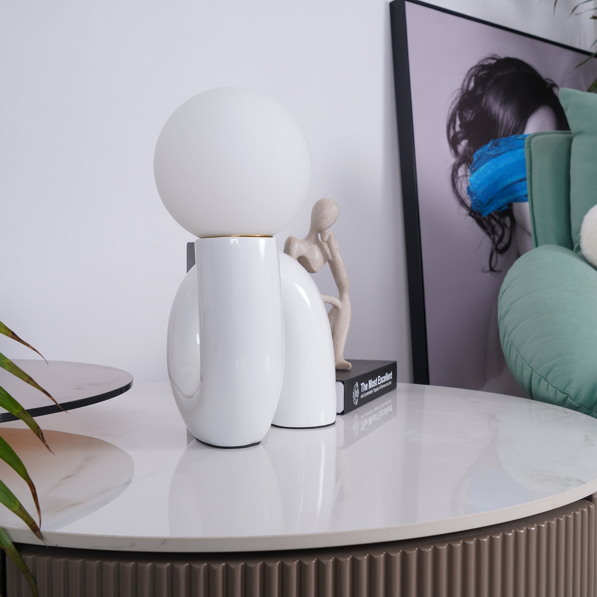 Modern Resin N Shape Table Lamp with Glass Globe for Creative Bedside and Office Lighting