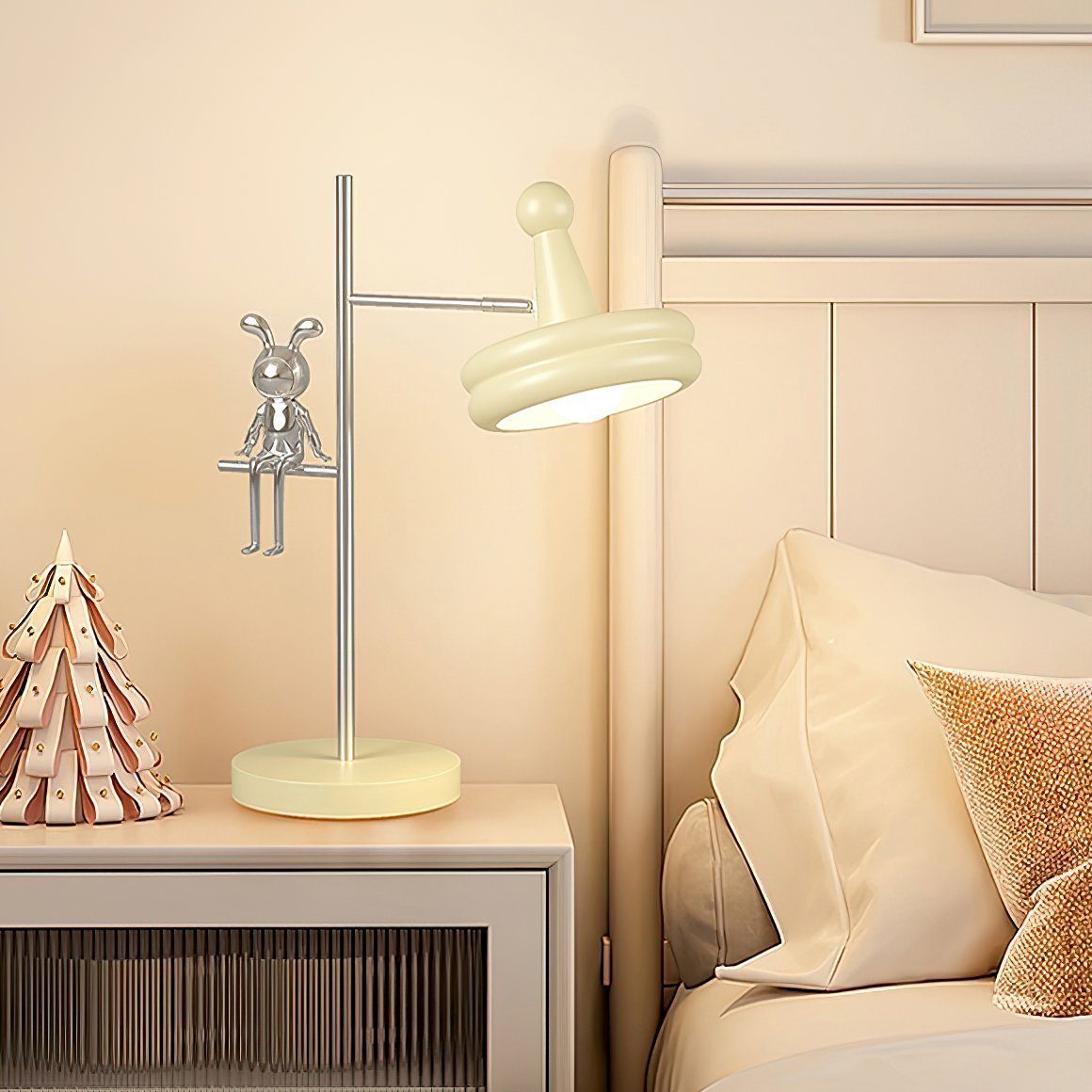 modern-rabbit-sculptural-table-lamp-for-kids-bedroom-and-whimsical-living-room-decor