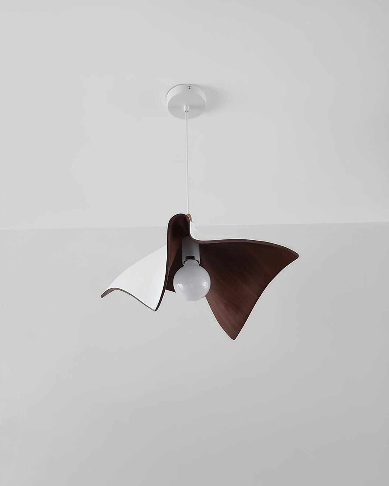 modern-pleated-resin-pendant-light-for-kitchen-island-and-dining-room-lighting