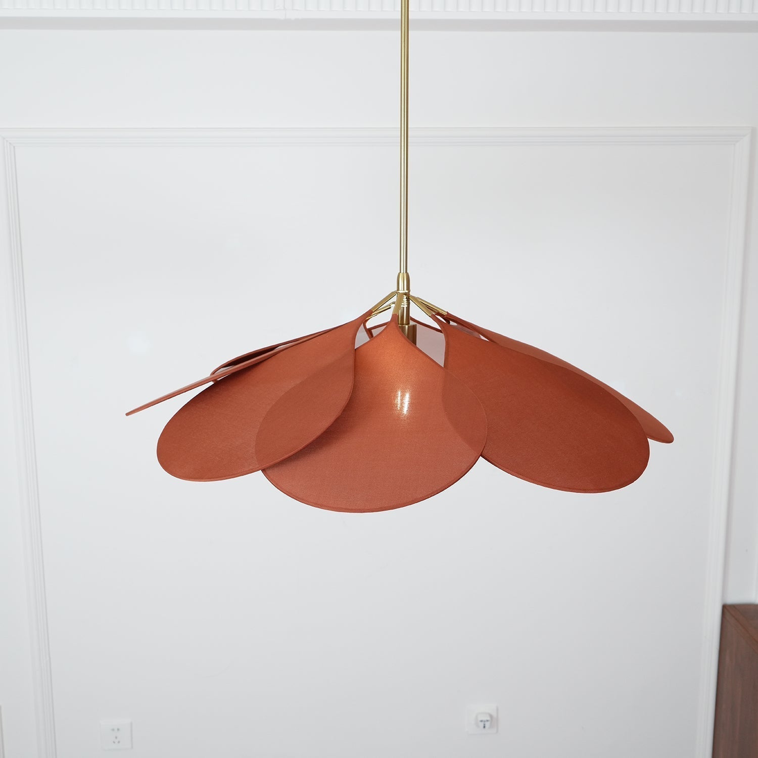 Modern Fabric Floral Petal Pendant Light for Elegant Living Room and Bedroom Lighting