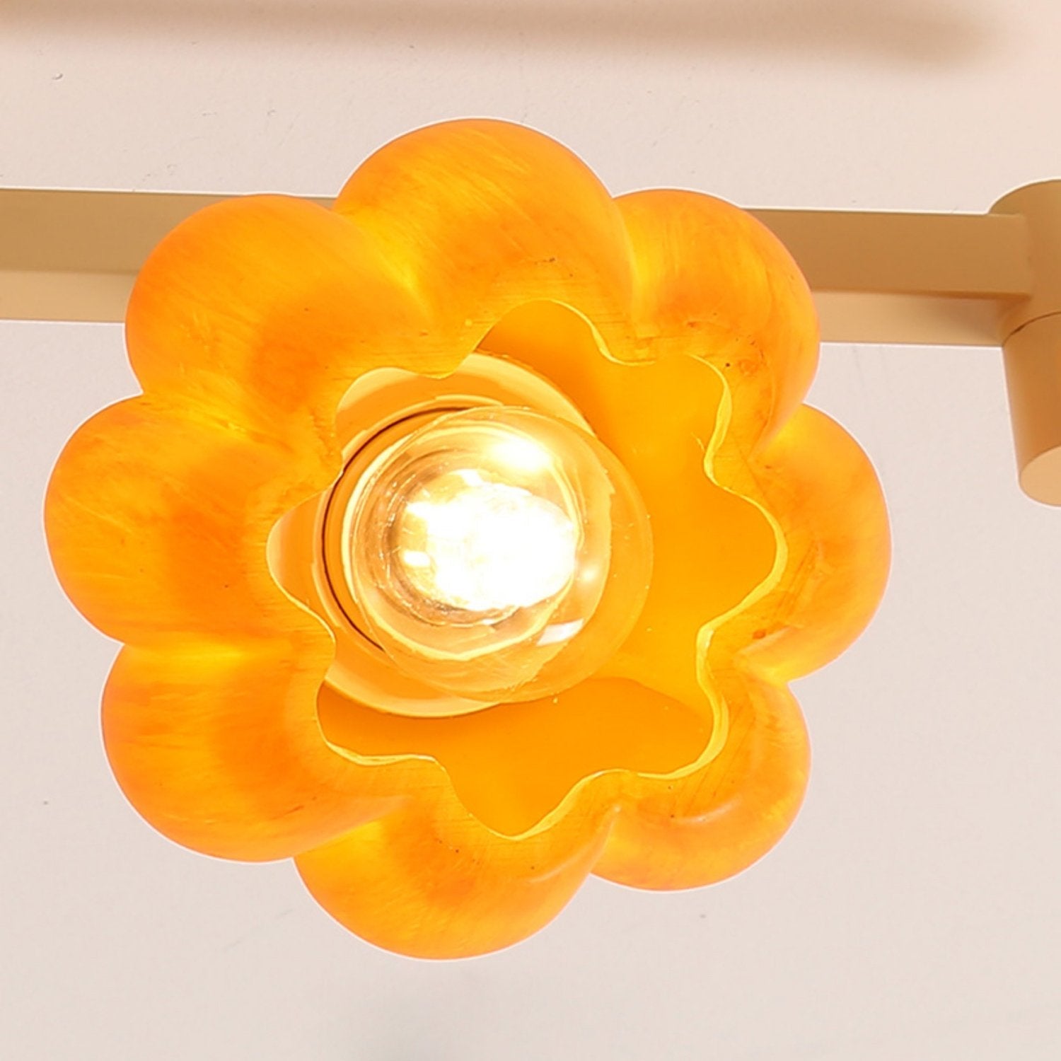 modern-pumpkin-resin-multi-head-ceiling-light-fixture-for-dining-and-living-rooms