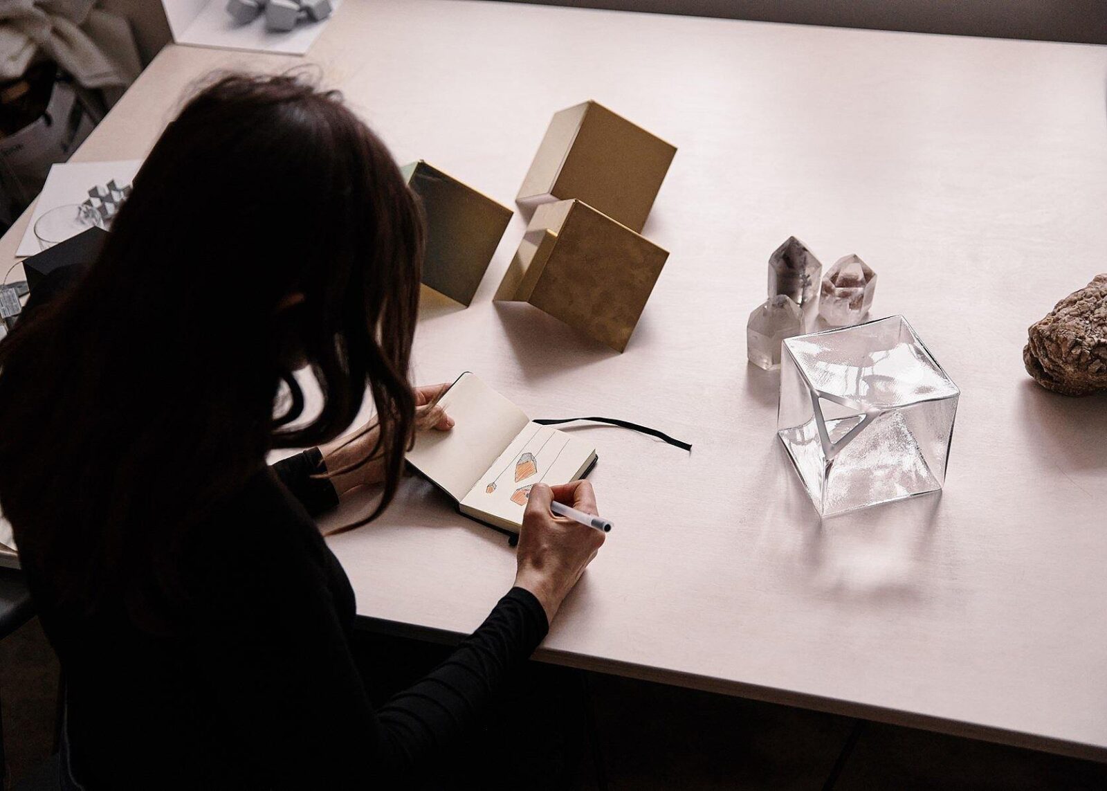luxury-cubic-crystal-chandelier-pyrite-inspired-modern-multi-light-pendant-lamp
