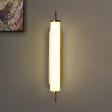 modern-gold-acrylic-tube-wall-lamp-minimalist-led-sconce-for-indoor-decoration