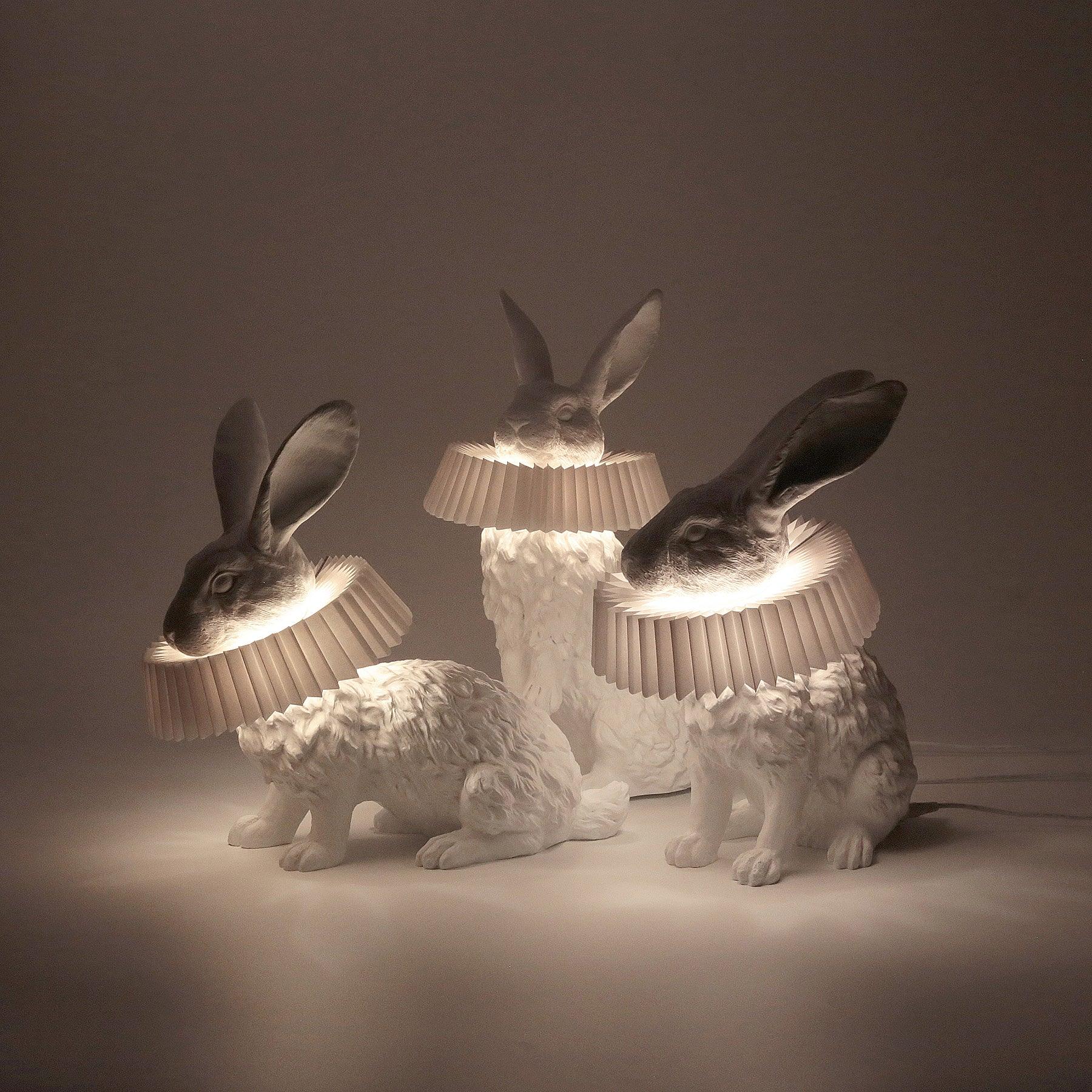 Whimsical Rabbit Animal Figurine Table Lamp with Ruffle Collar and LED Illumination for Modern Interiors