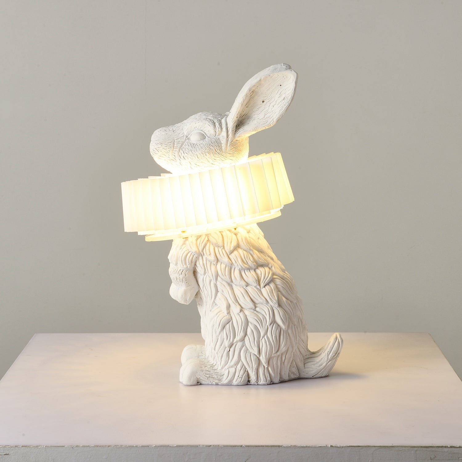 Whimsical Rabbit Animal Figurine Table Lamp with Ruffle Collar and LED Illumination for Modern Interiors
