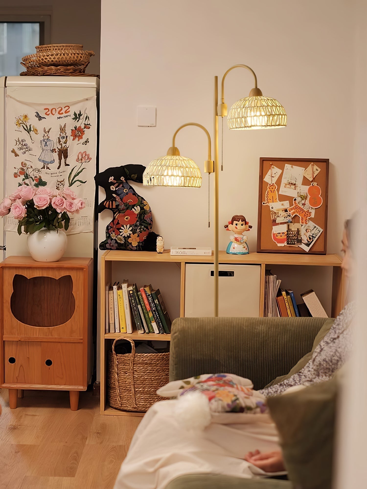 Handwoven Rattan Arched Floor Lamp Modern Beige Standing Light for Living Room