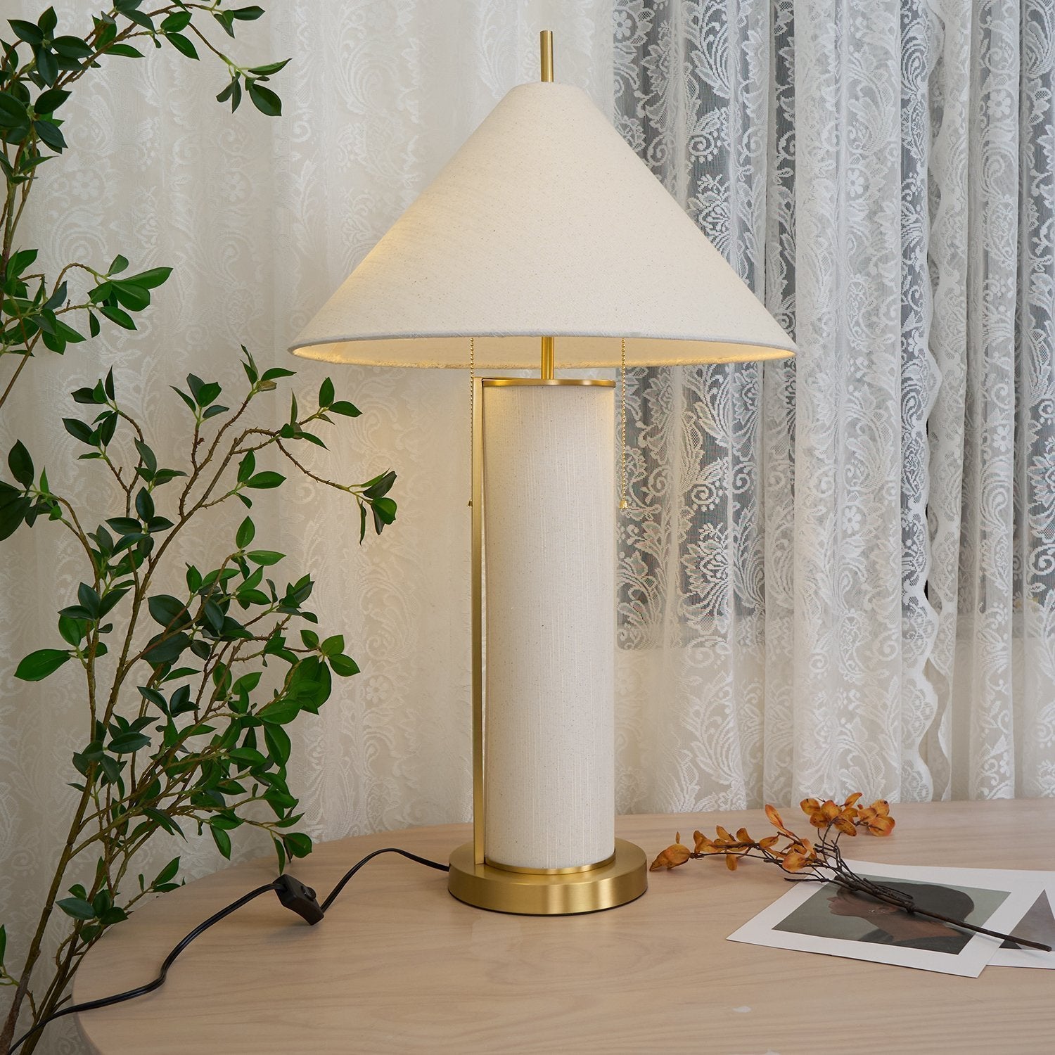 textured-ivory-linen-table-lamp-with-polished-brass-accents-for-elegant-living-spaces