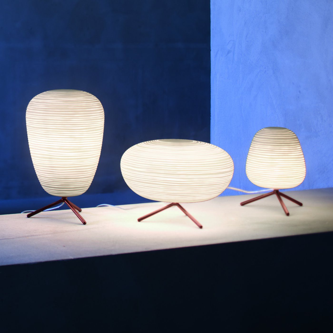 modern-textured-blown-glass-rituals-style-table-lamp-for-bedside-and-living-room