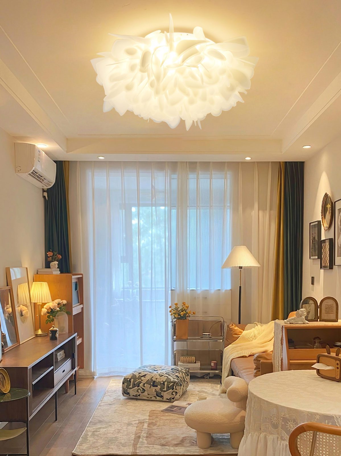 modern-white-petal-led-flush-mount-ceiling-lamp-for-romantic-interior-lighting