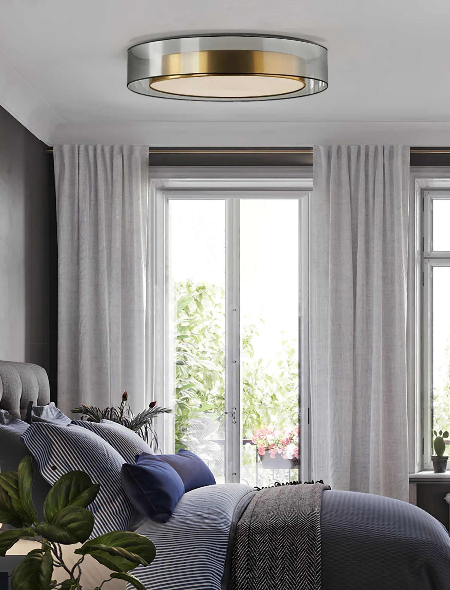 Modern Gold LED Flush Mount Ceiling Light Round Minimalist Glass Fixture for Living Spaces