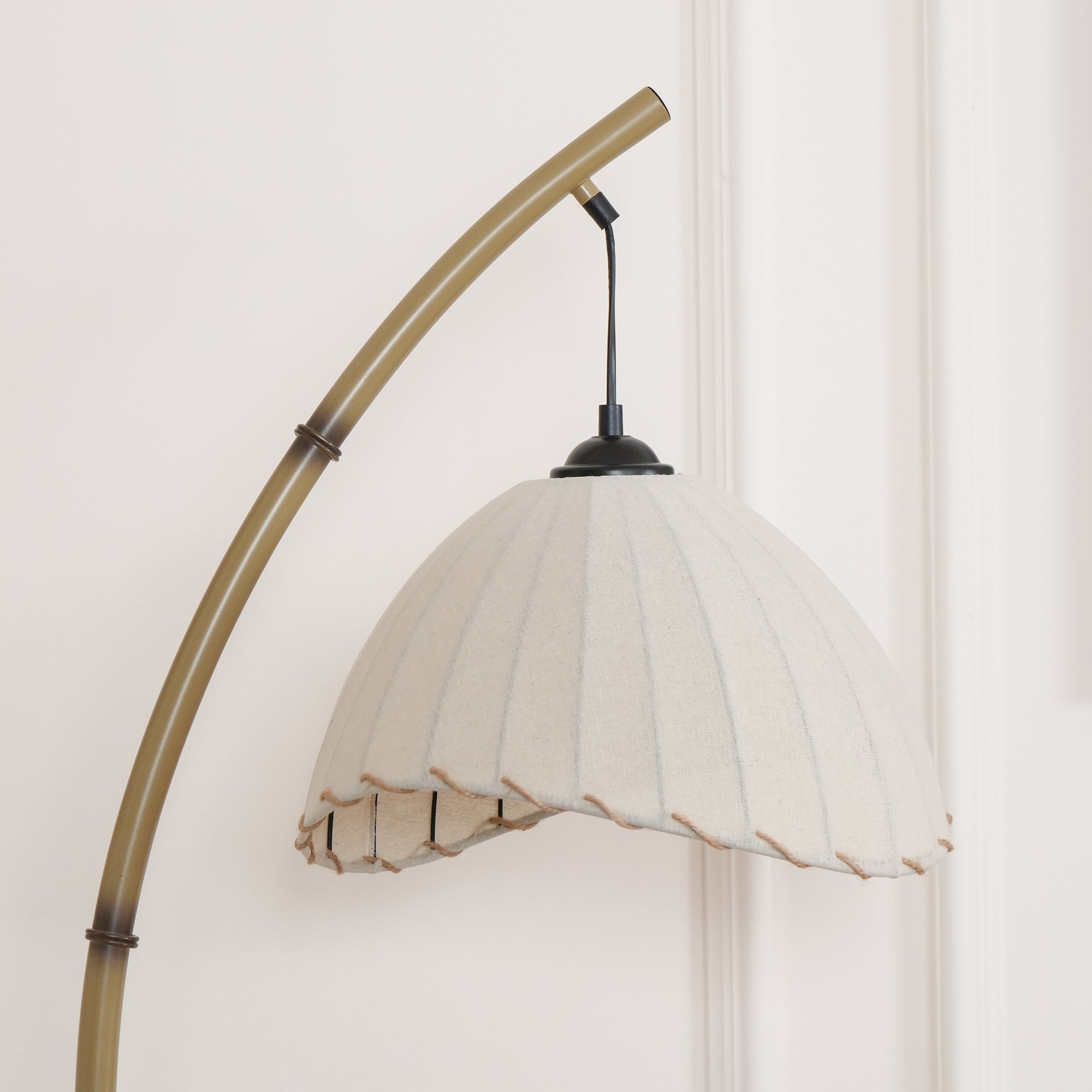Sanna Curved Bamboo Floor Lamp with Marble Base and Beige Linen Shade for Modern Living Rooms