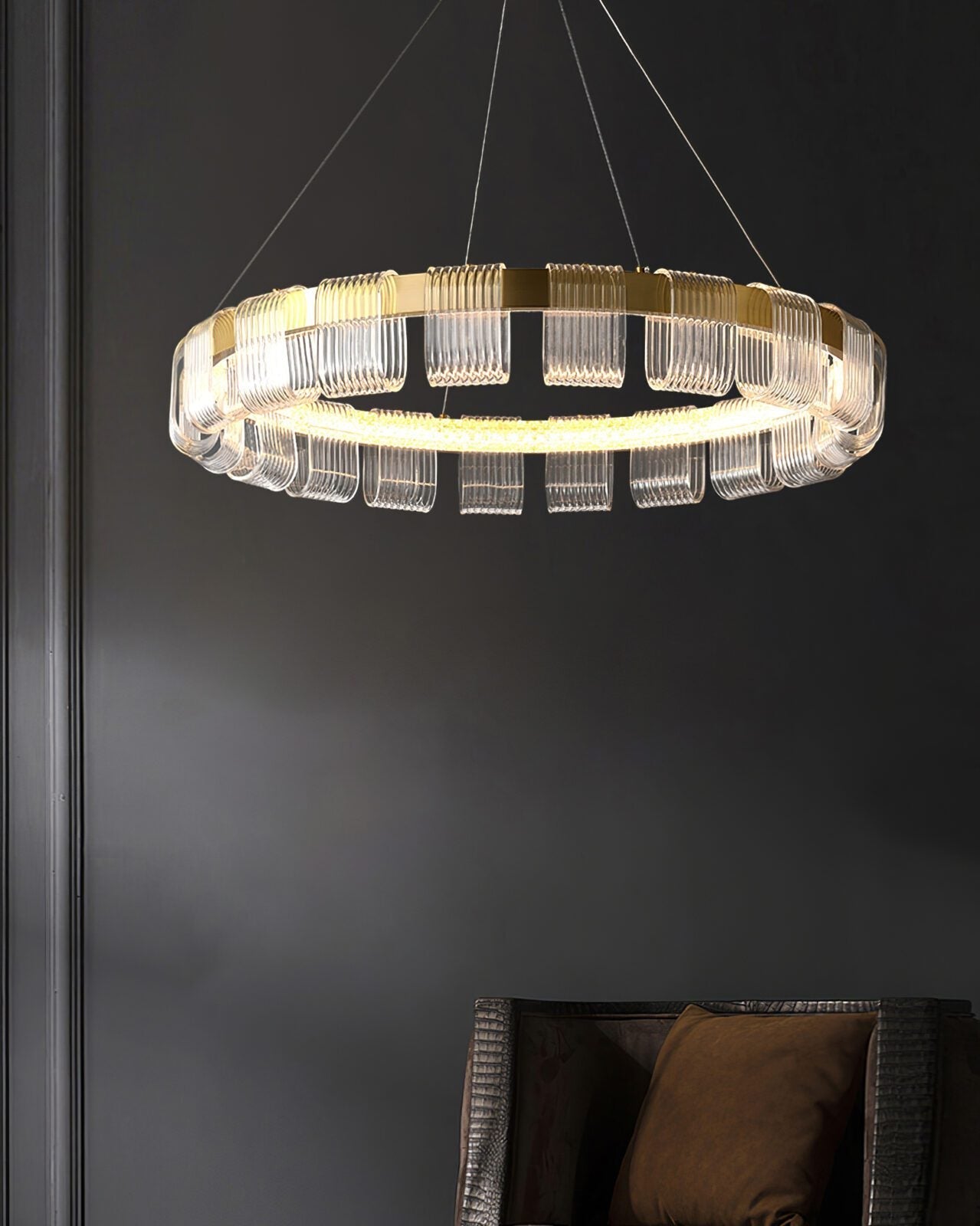 modern-gold-saturno-ring-led-chandelier-with-tetrahedral-acrylic-diffusers