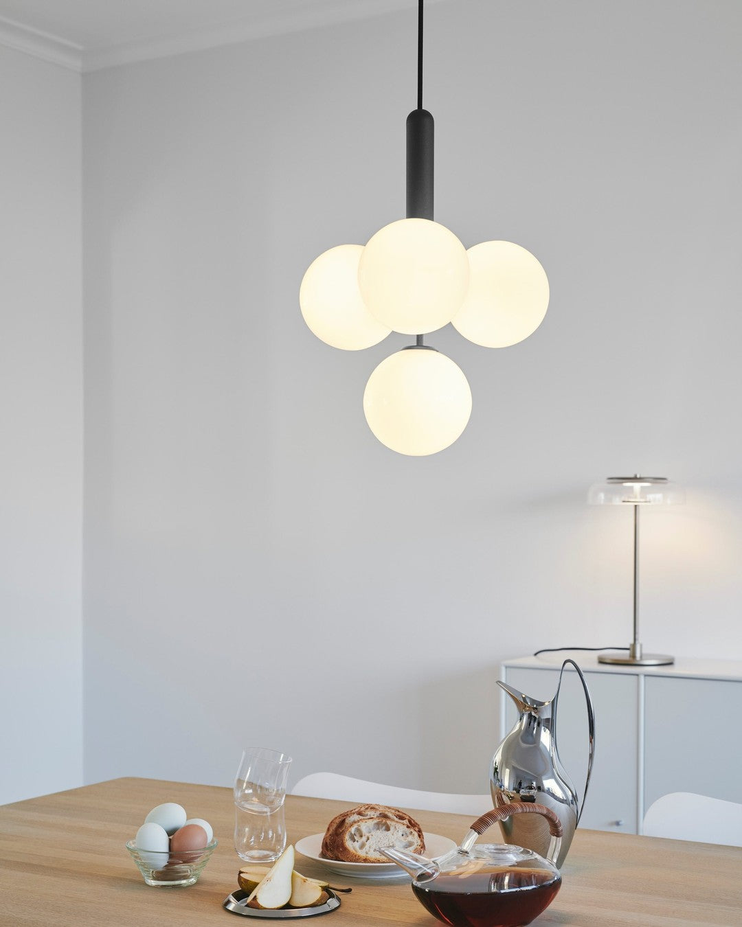 Modern Glass Sphere Pendant Light Nordic Mouth Blown Hanging Lamp for Dining Room and Kitchen