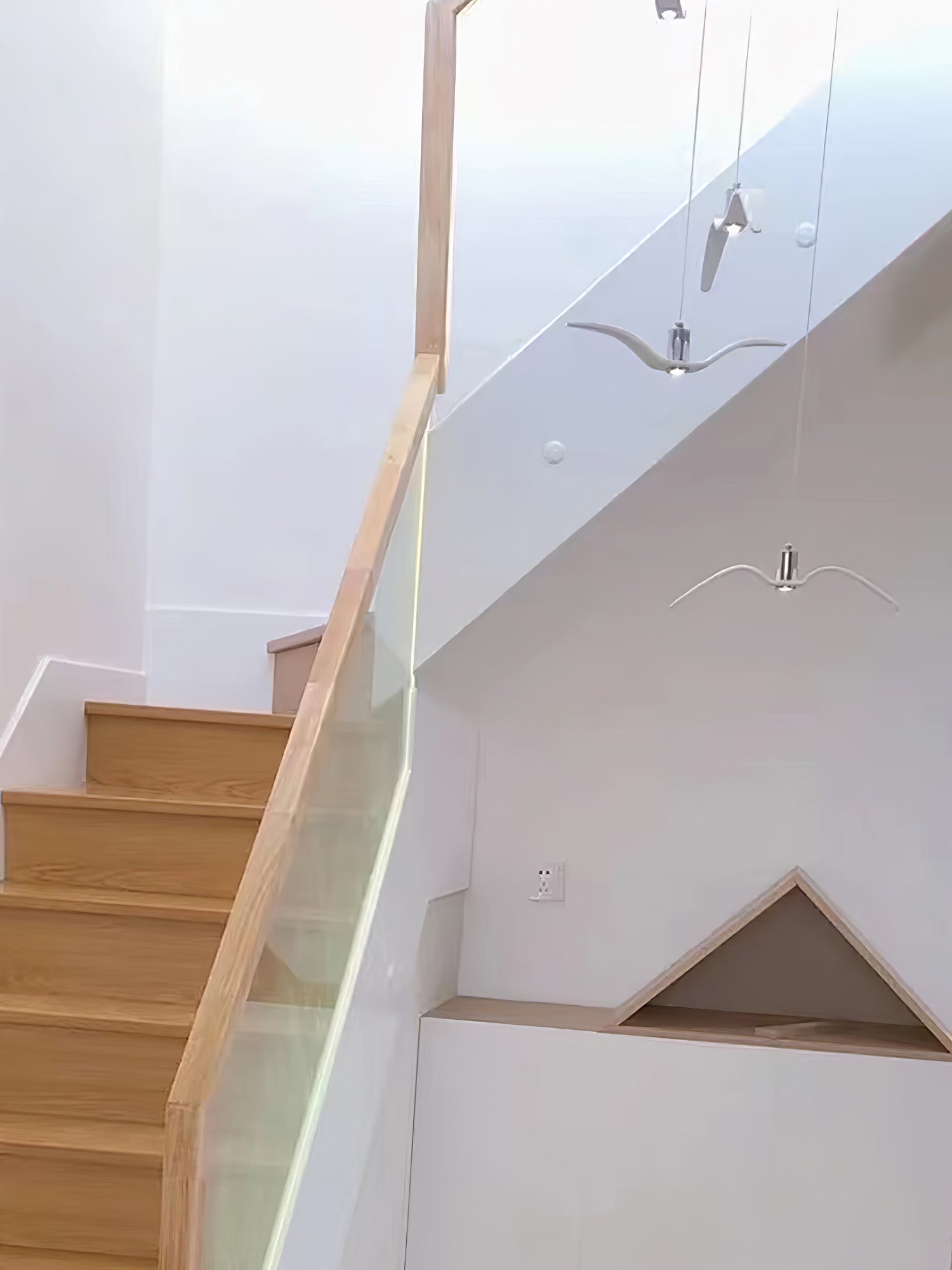 modern-seagull-resin-pendant-light-minimalist-bird-shape-led-hanging-ceiling-fixture-for-home