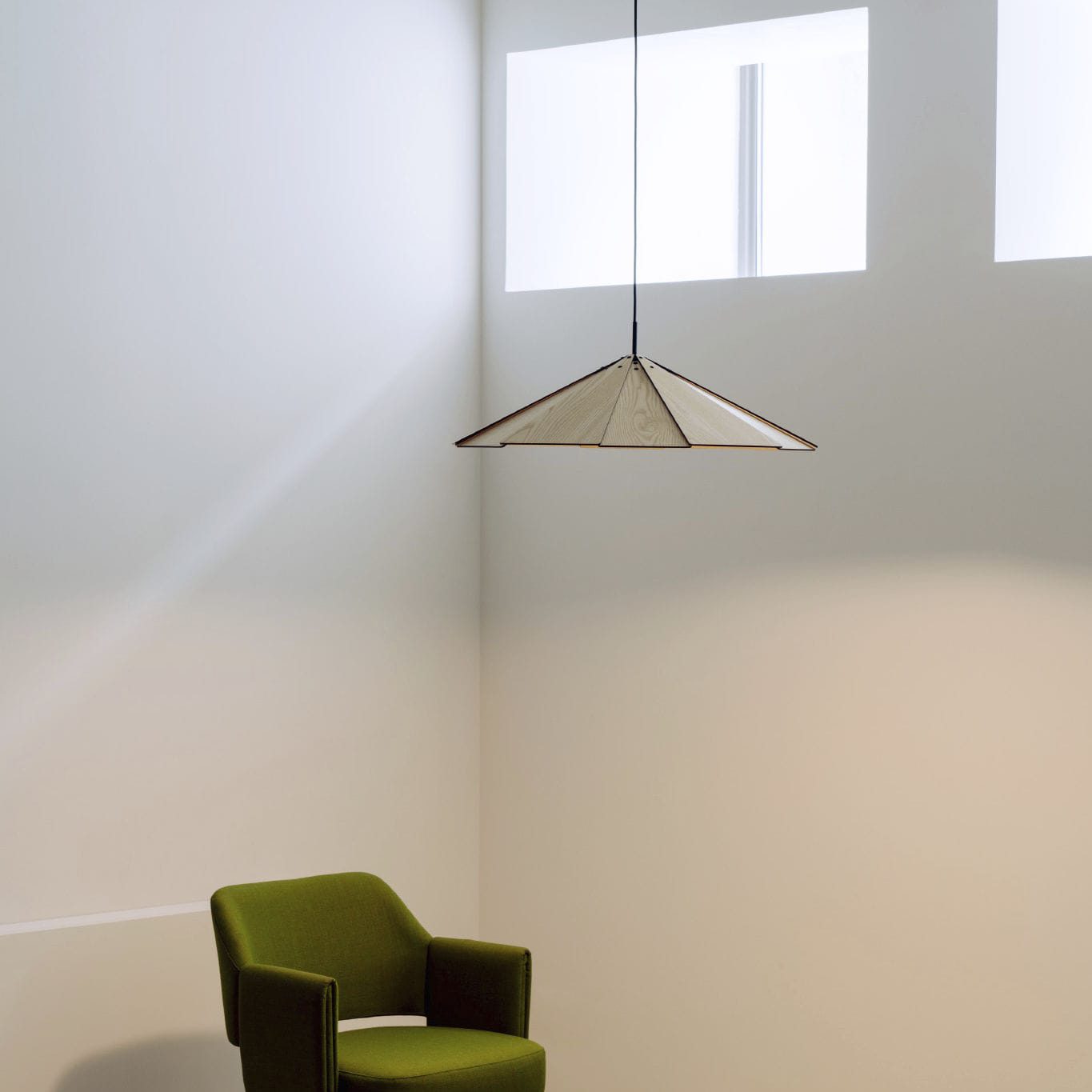 modern-natural-ash-wood-layered-sepal-pendant-lamp-led-ceiling-hanging-light