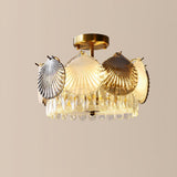 luxury-shell-shaped-crystal-flush-mount-ceiling-light-fixture-with-gold-finish
