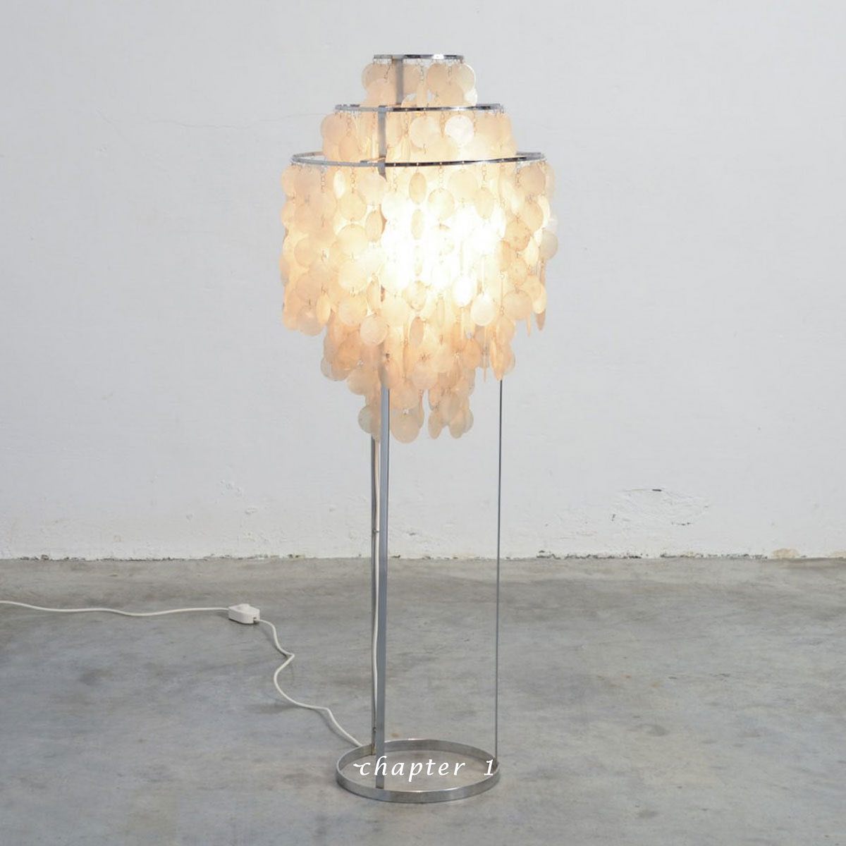 Elegant Natural Mother of Pearl Tiered Shell Floor Lamp Modern Standing Lighting for Home Decor